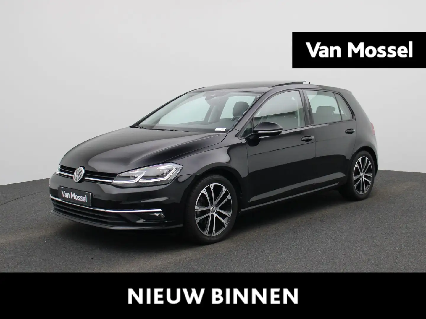 Volkswagen Golf VII 1.5 TSi Highline DSG Pano. dak | LEDER | LED | Zwart - 1