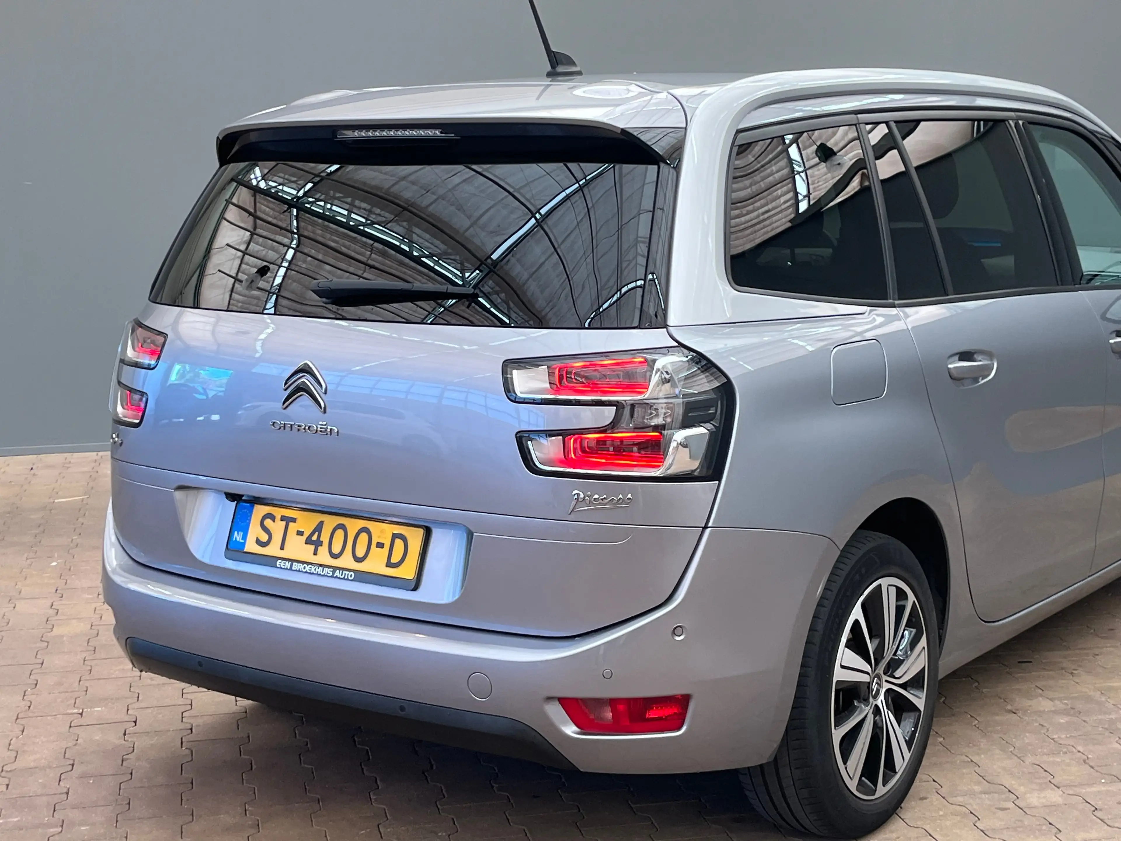 Citroen C4 Picasso 1.2 Turbo 130PK Feel | Achteruitrijcamera | Airco — photo 11