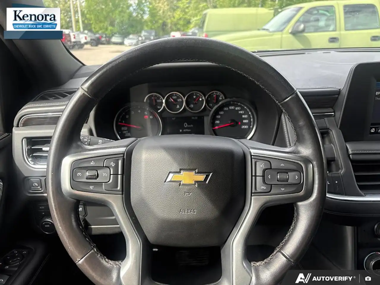 Chevrolet Tahoe снимка Chevrolet Tahoe