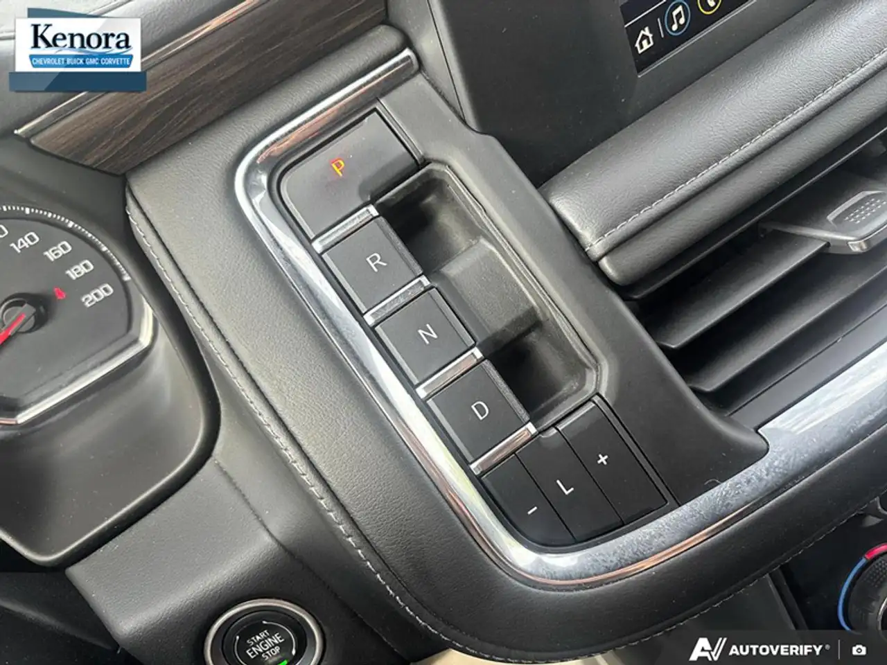 Chevrolet Tahoe снимка Chevrolet Tahoe
