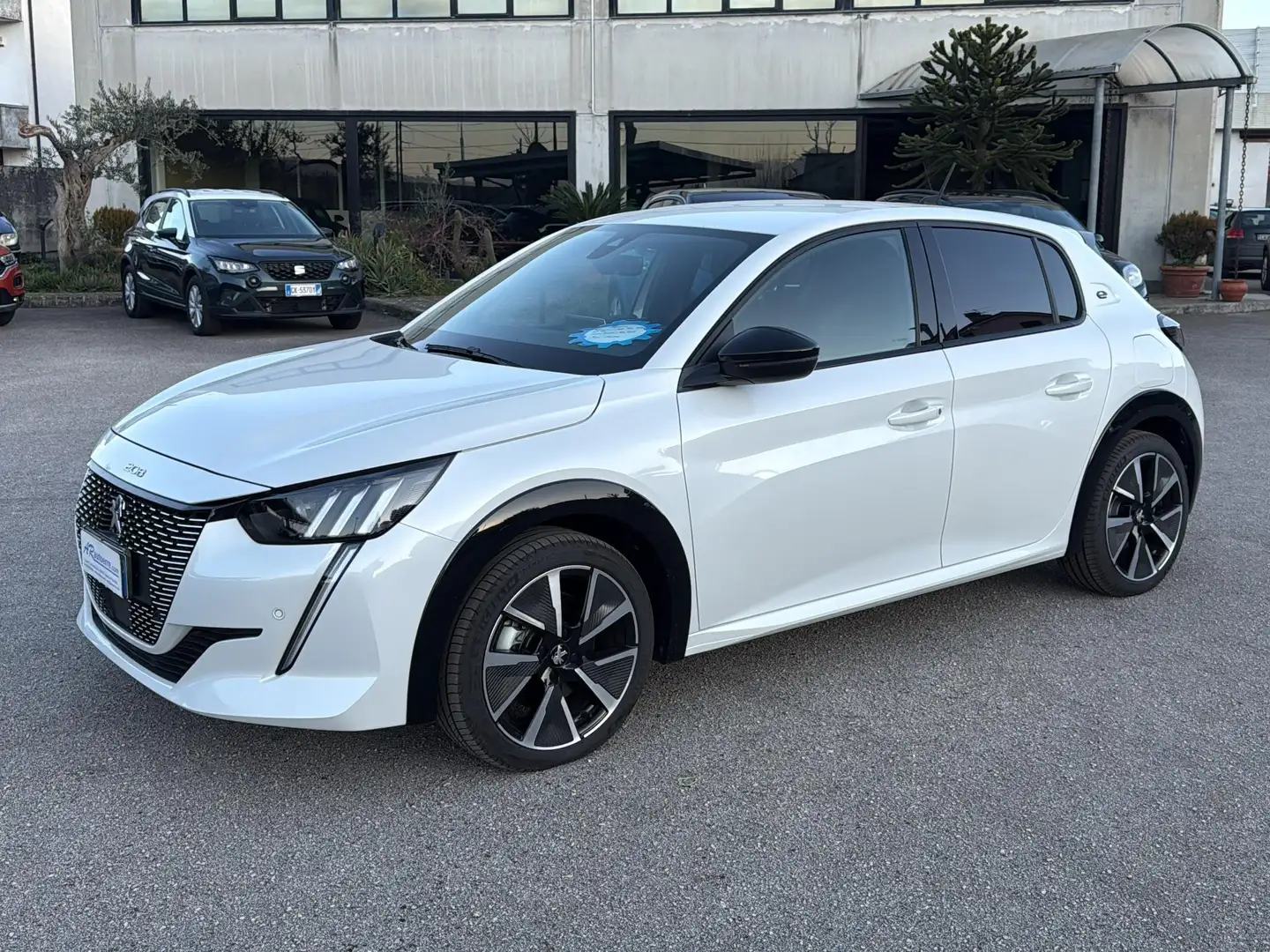 Peugeot 208 208 II 2019 e-208 GT Line 100kW Blanco - 1