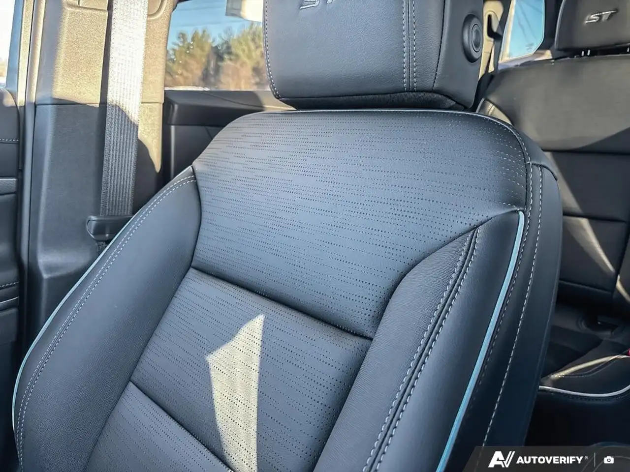 Buick Enclave снимка Buick Enclave