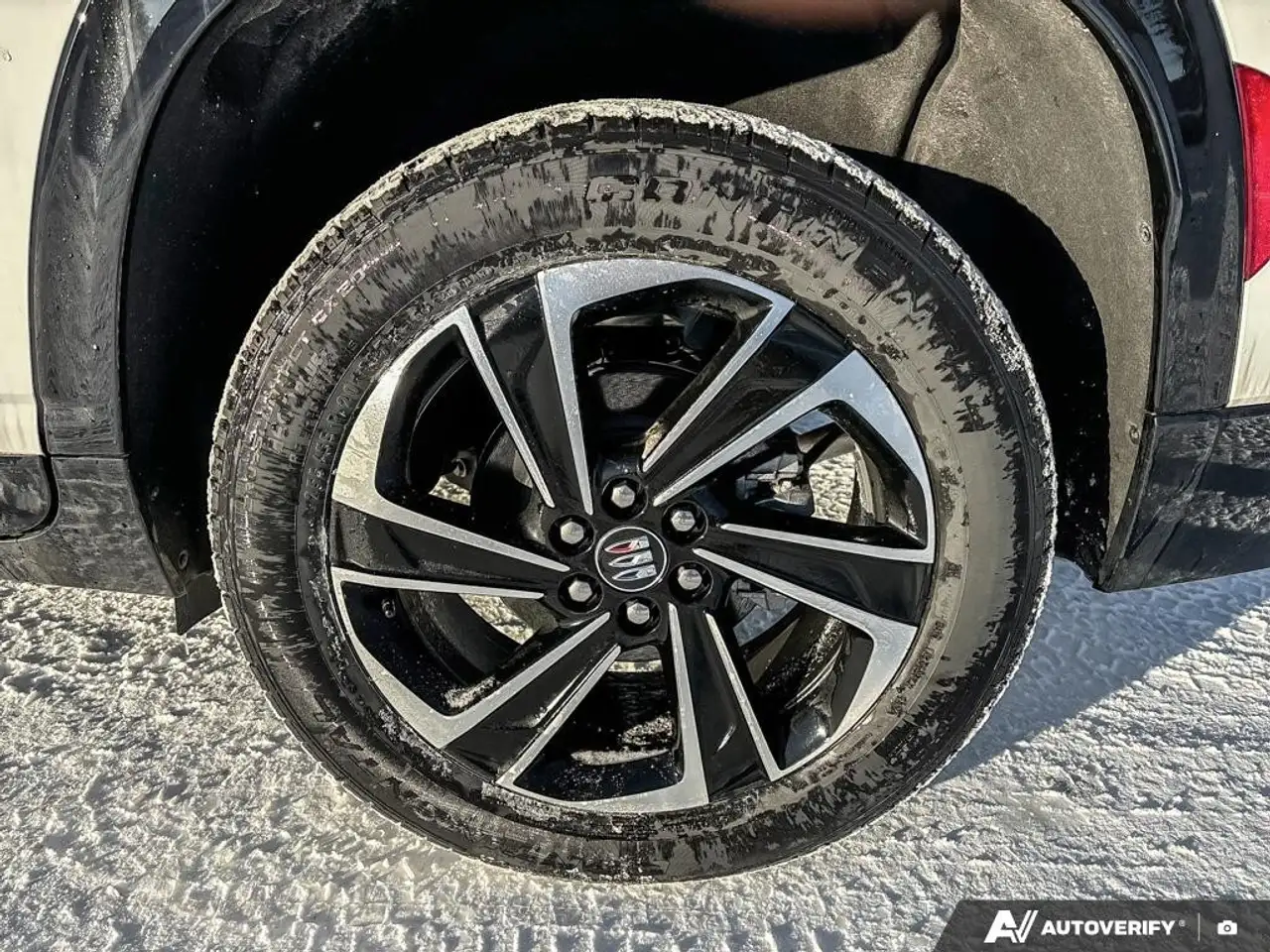 Buick Enclave снимка Buick Enclave