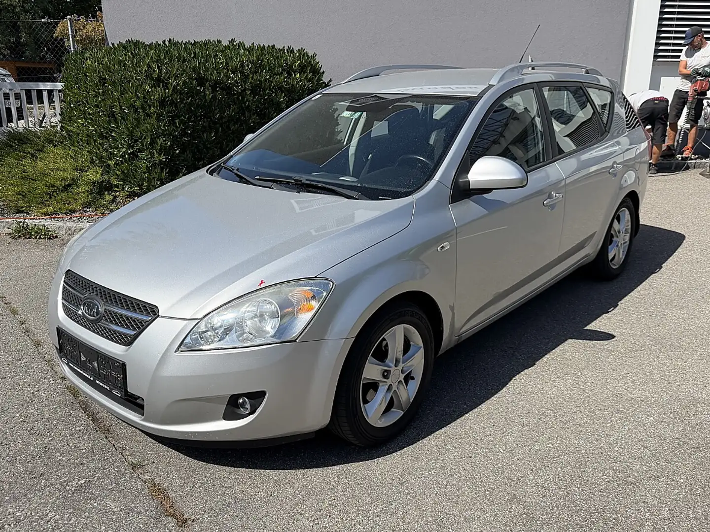 Kia Ceed SW / cee'd SW Cee'd 1.6 CVVT Active sw Silber - 1