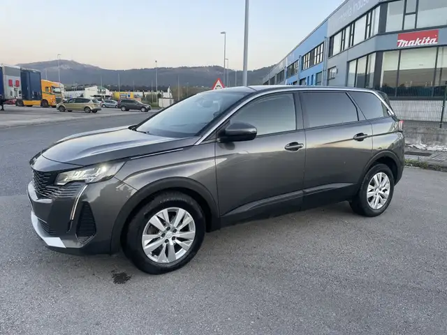 Peugeot 5008 1.2 PureTech S&S Active Pack 130