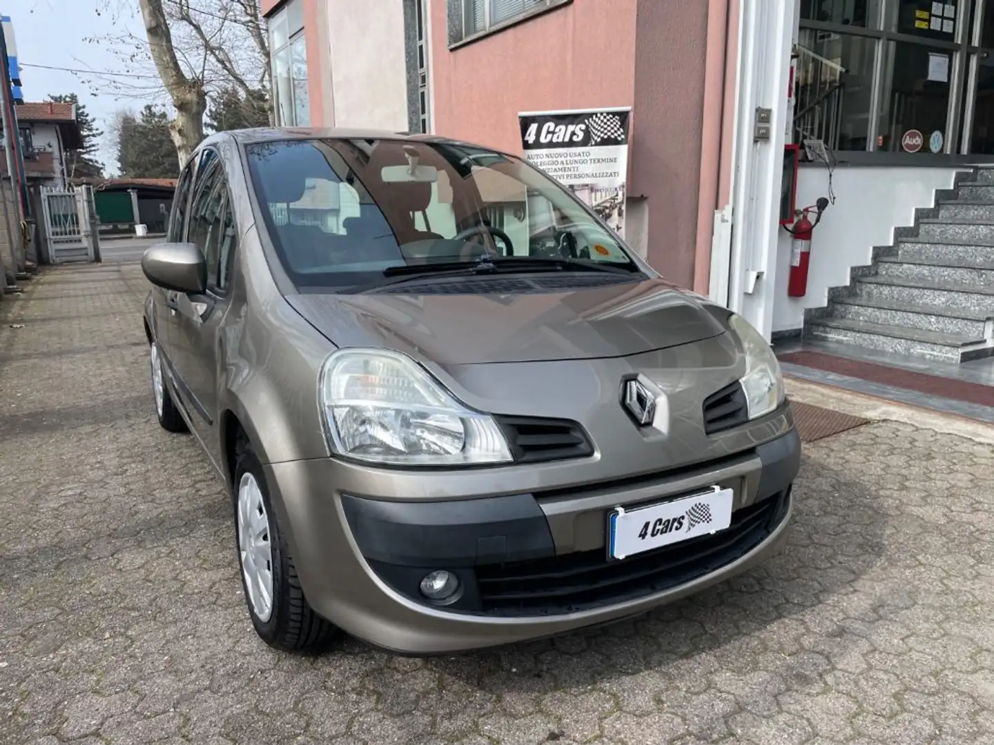 Renault Modus 1.2 16V TCE Dynamique Grau - 1