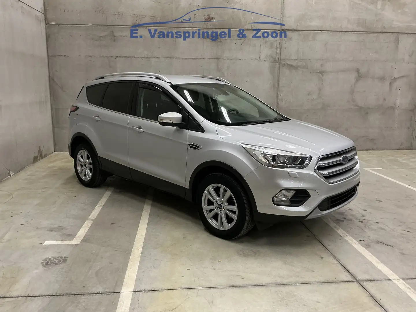 Ford Kuga EcoBoost Titanium Zilver - 1