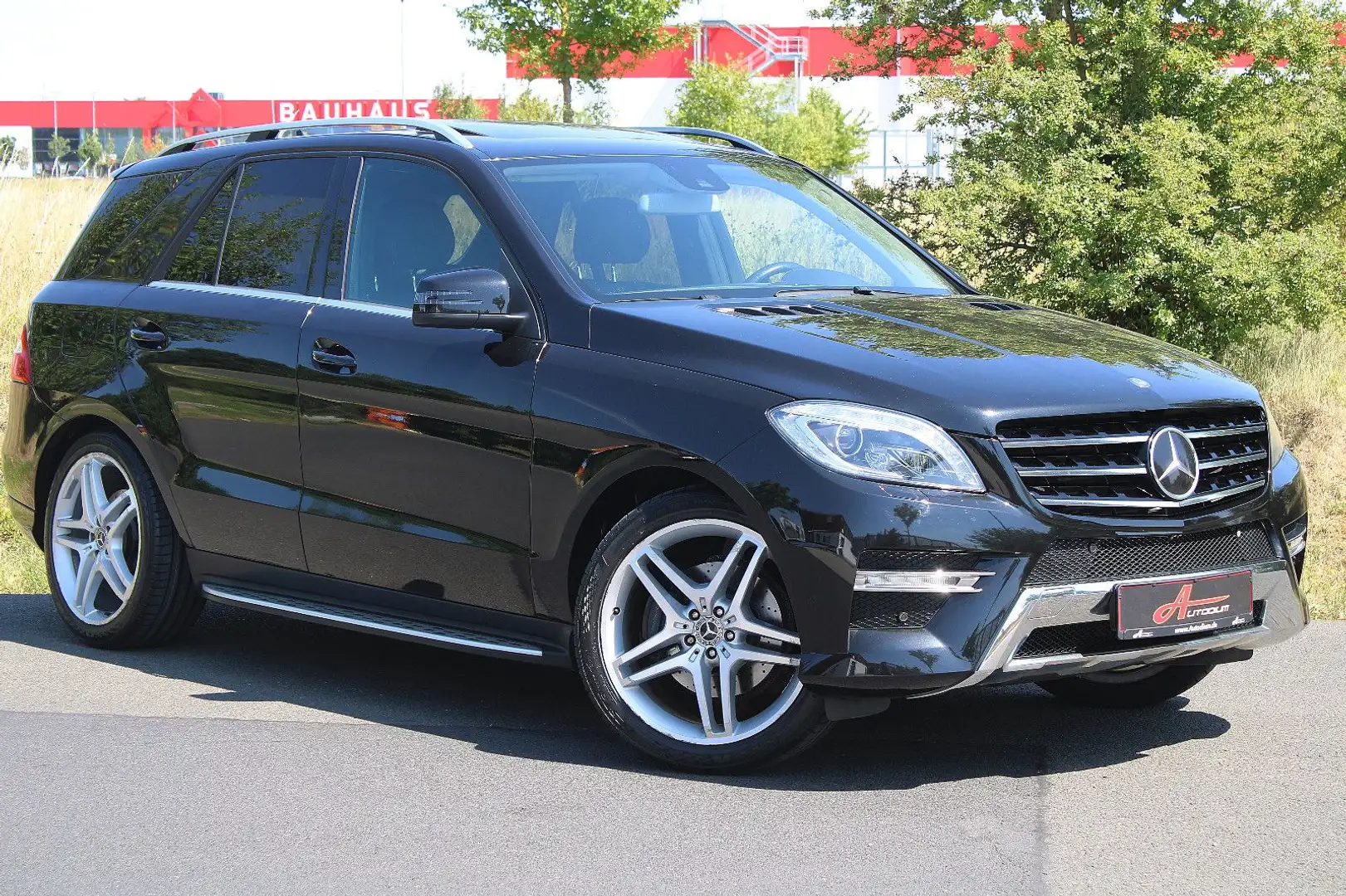 Mercedes-Benz ML 350 BT AMG/Distro+/AHK!/Kamera/Luft/21'!/H&K Noir - 2