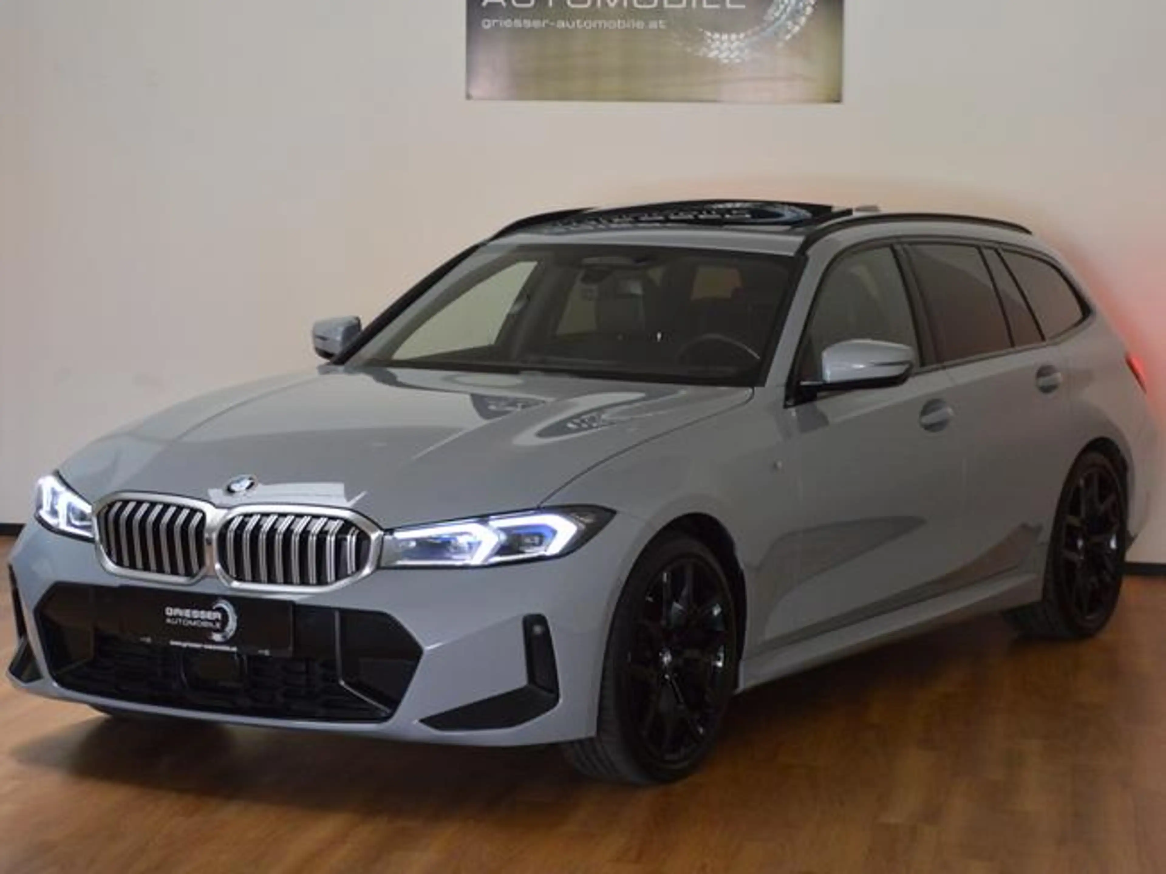 BMW 320 320d xDrive M Sport*AHK*PANO*Assistenzsysteme* — photo 2