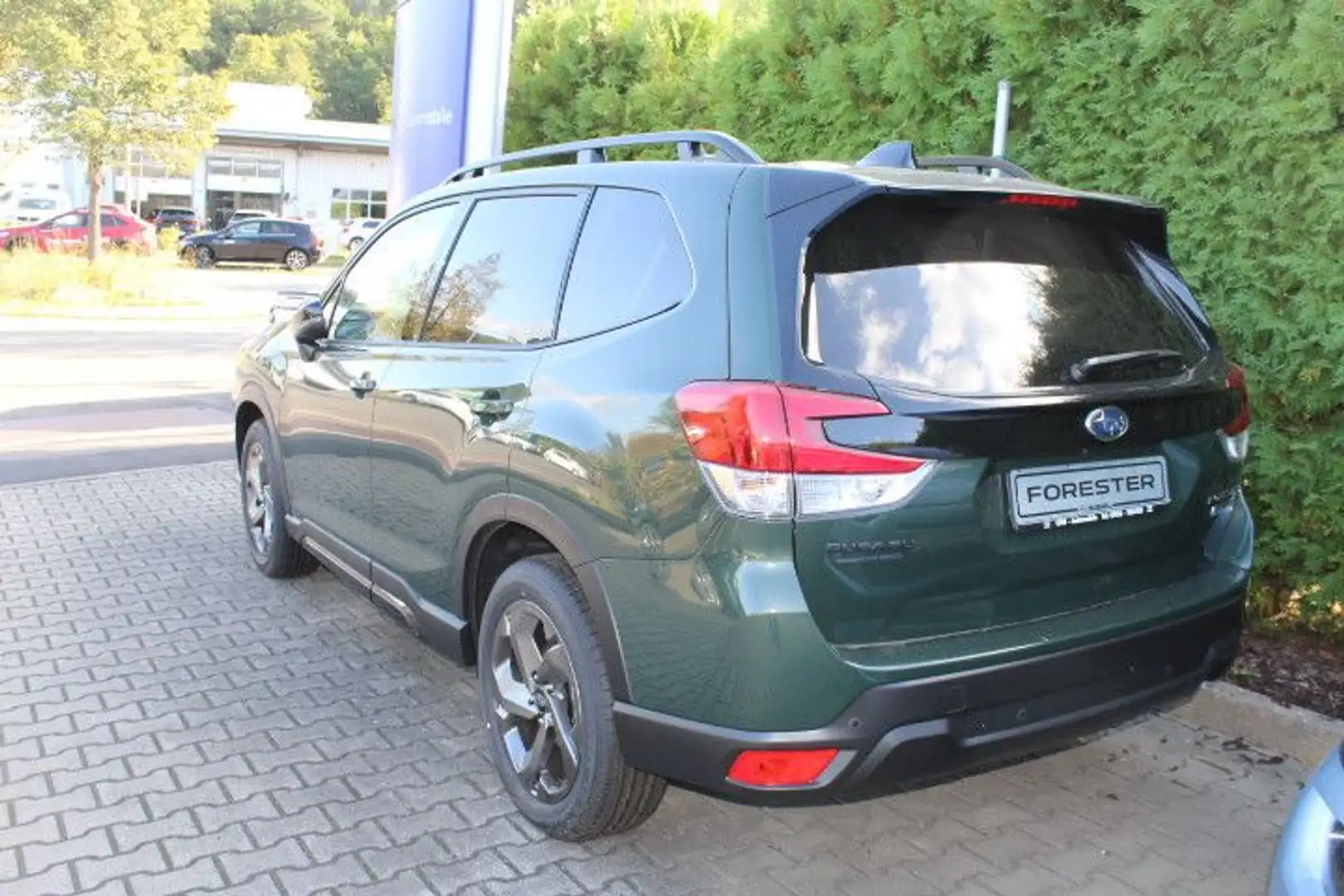 Subaru Forester 2.0ie Platinum Edition Black Platinum Zelená - 2