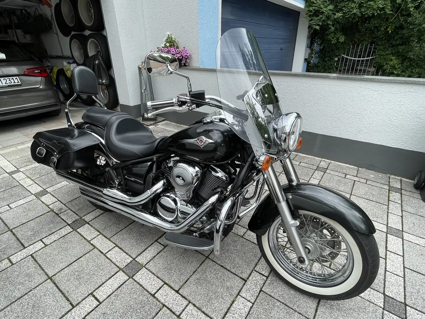 Kawasaki VN 900 Classic Special Edition - 1