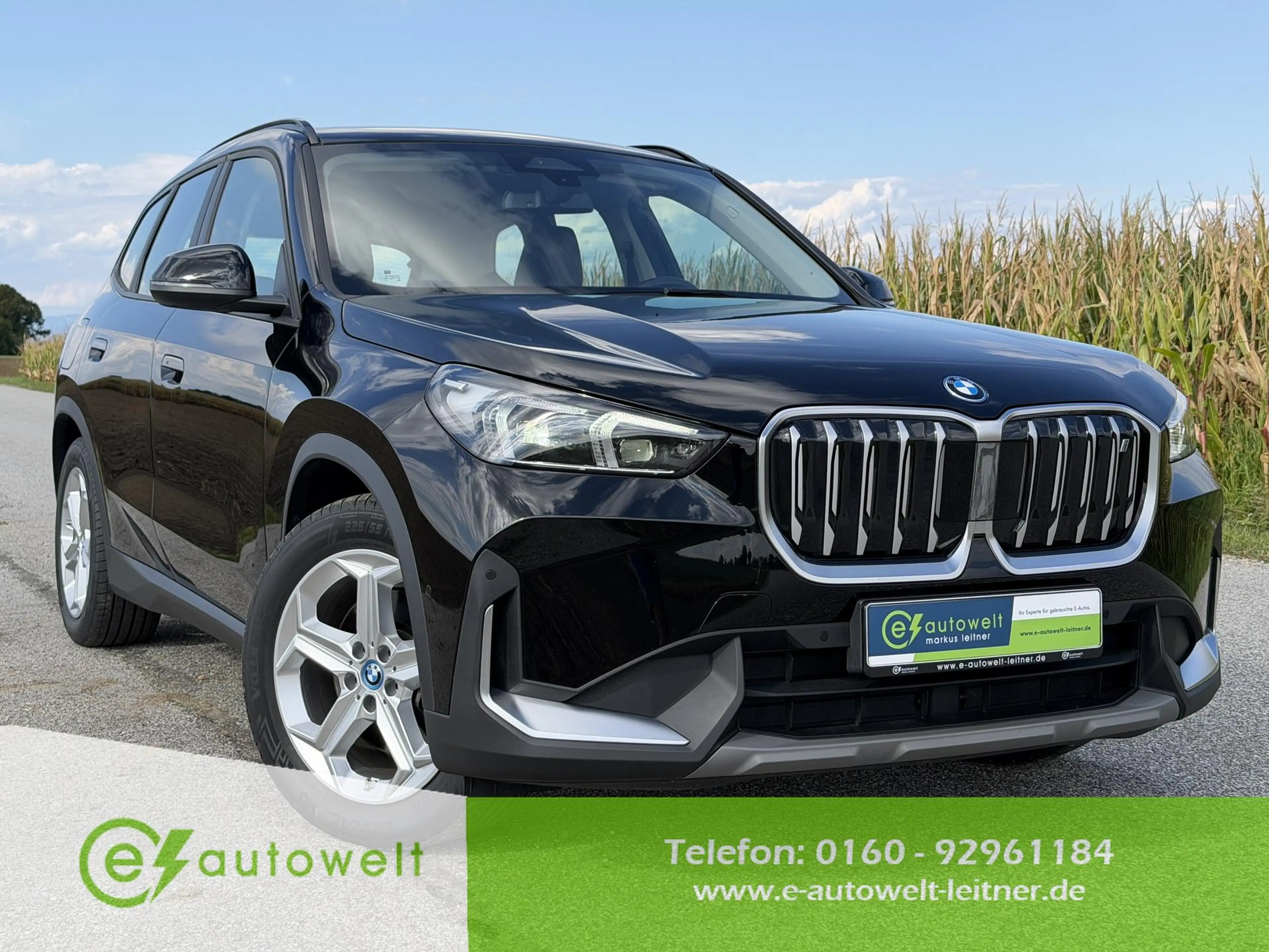 BMW iX1 xDrive30 67kWh AHK adapt. LED Komfortzugang RFK