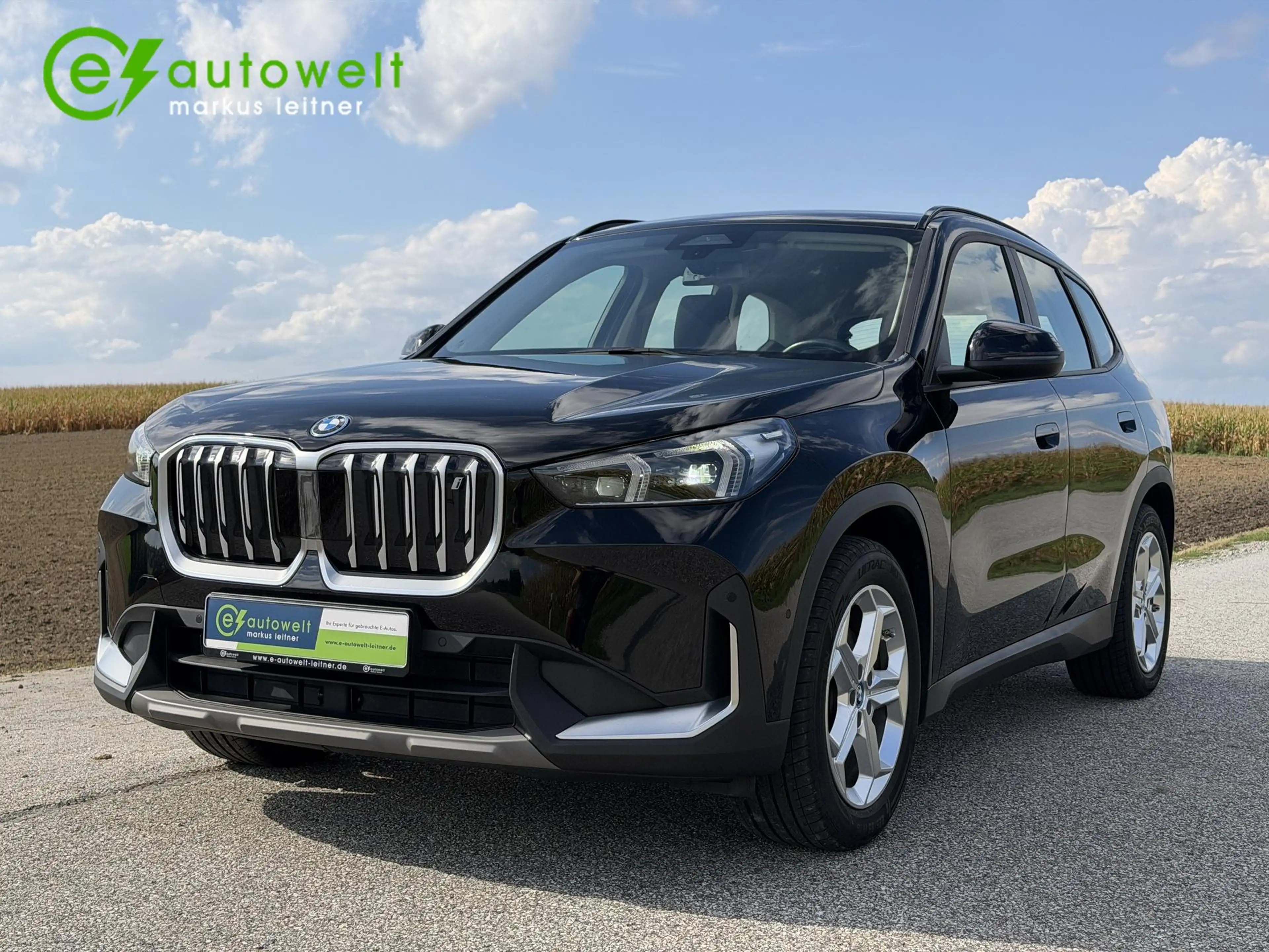 BMW iX1 xDrive30 67kWh AHK adapt. LED Komfortzugang RFK — photo 8