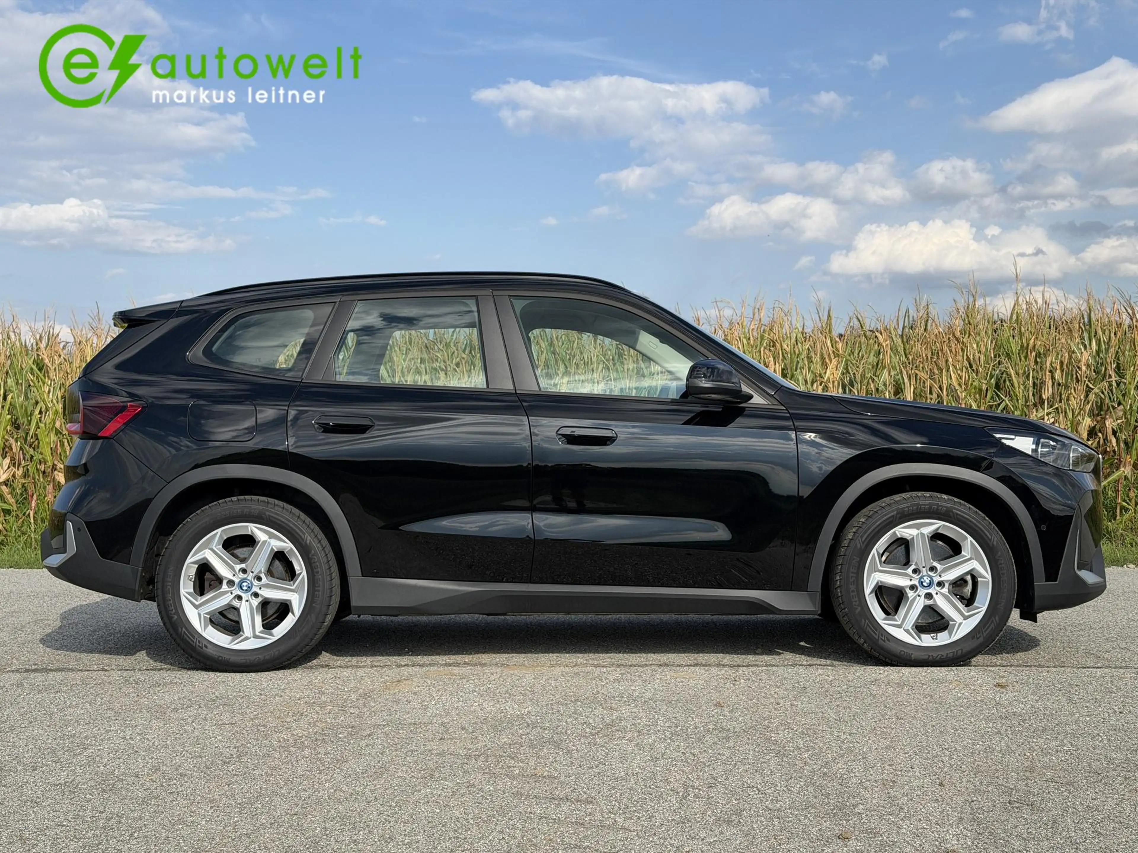 BMW iX1 xDrive30 67kWh AHK adapt. LED Komfortzugang RFK — photo 5