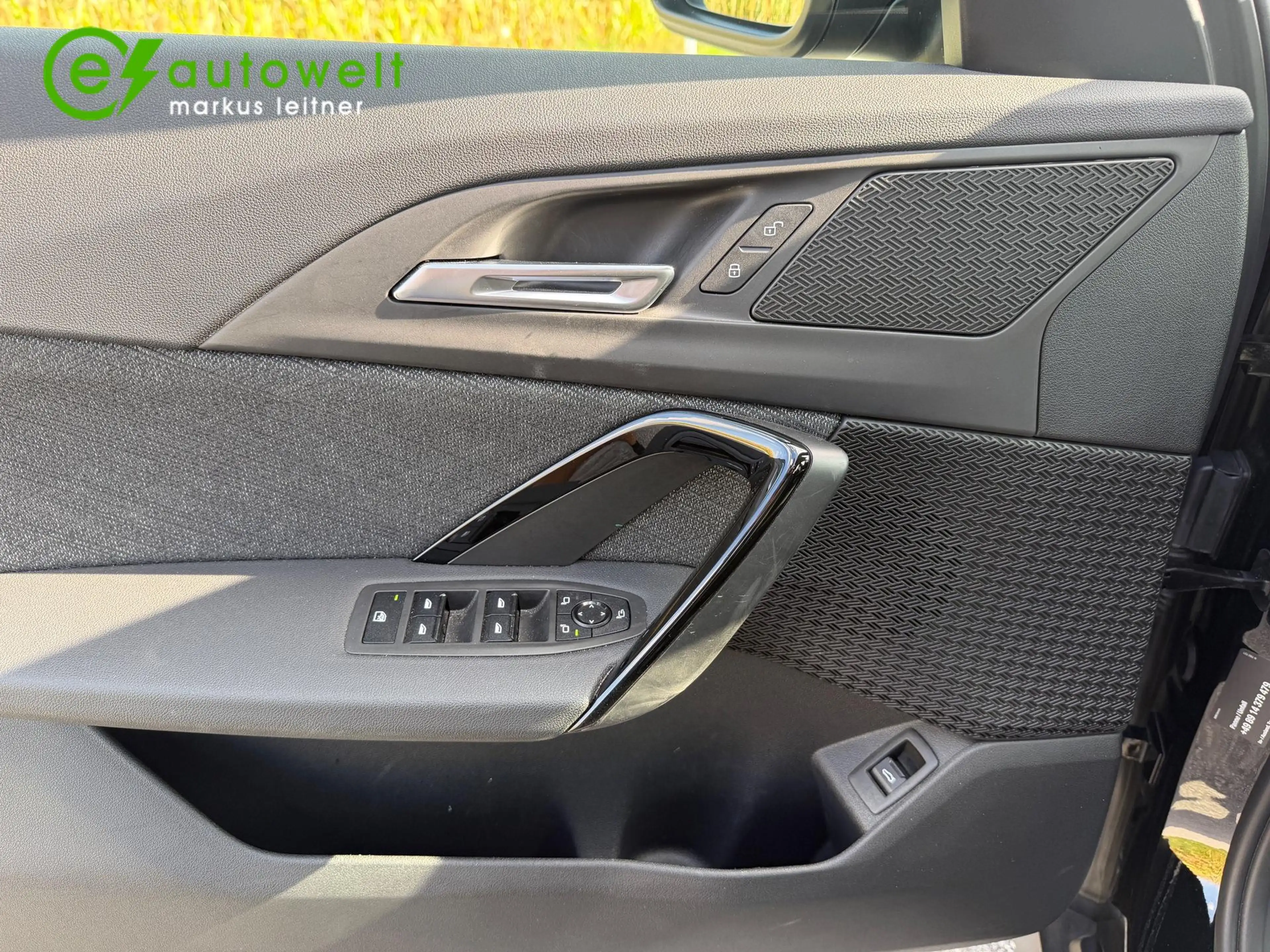 BMW iX1 xDrive30 67kWh AHK adapt. LED Komfortzugang RFK — photo 13
