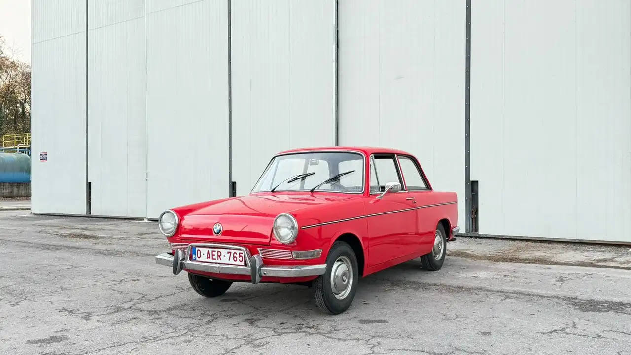 BMW 700, foto 1