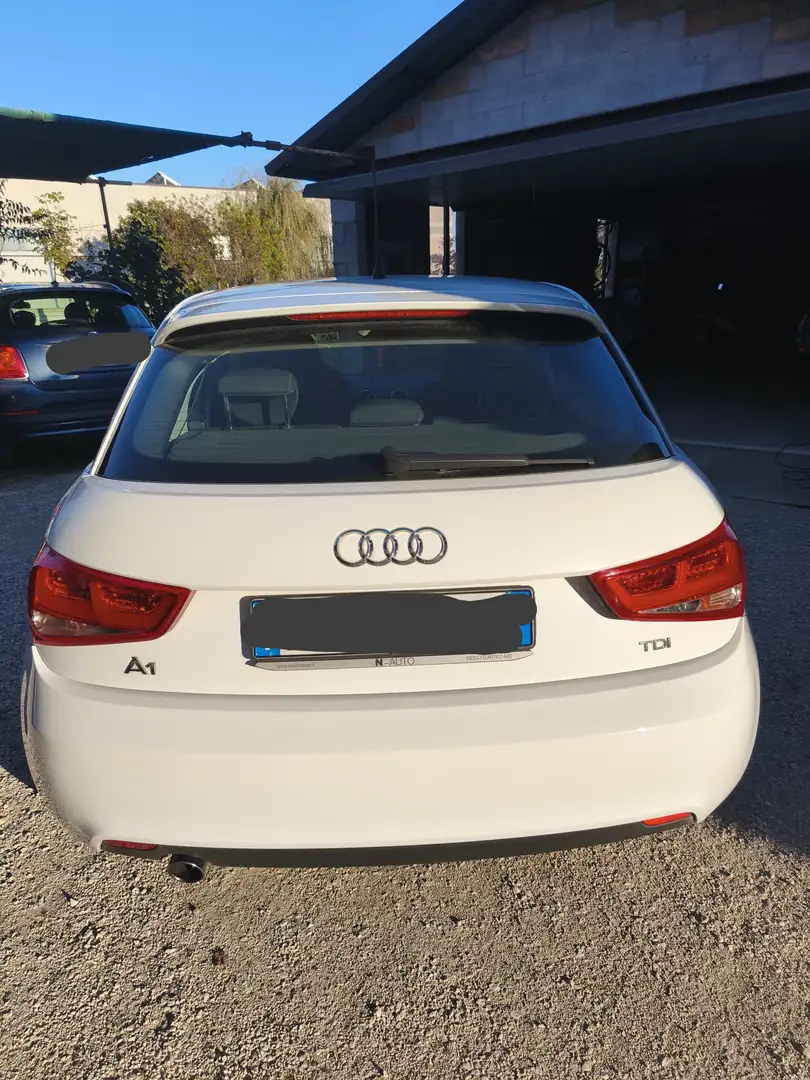 Audi A1 Sportback 1.6 tdi Attraction s-tronic - 2