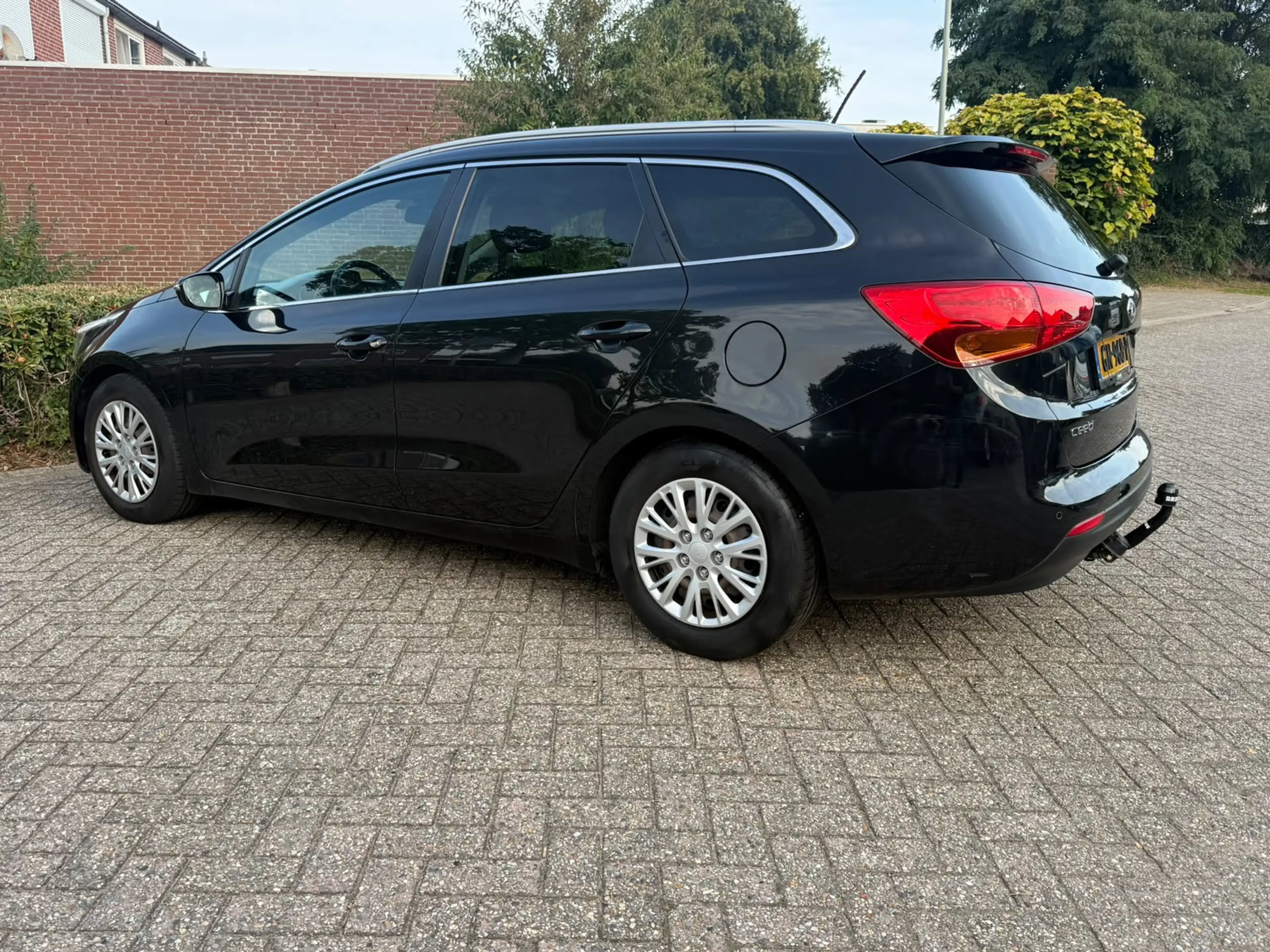 Kia Ceed SW / cee'd SW Sportswagon 1.6 GDI DynamicLine — photo 3