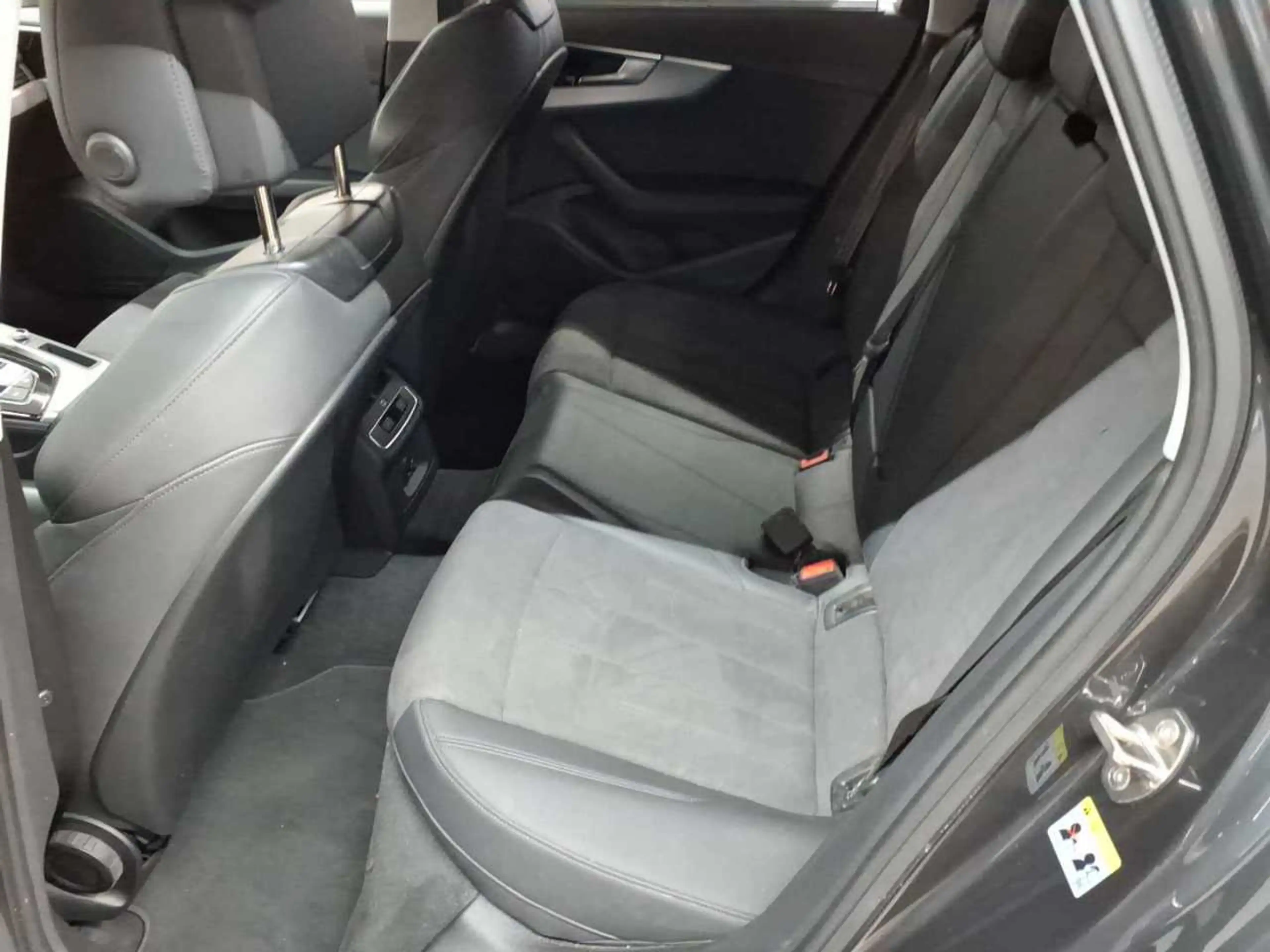 Audi A4 allroad A4 allroad quattro 45 TFSI S tronic AHK — photo 13