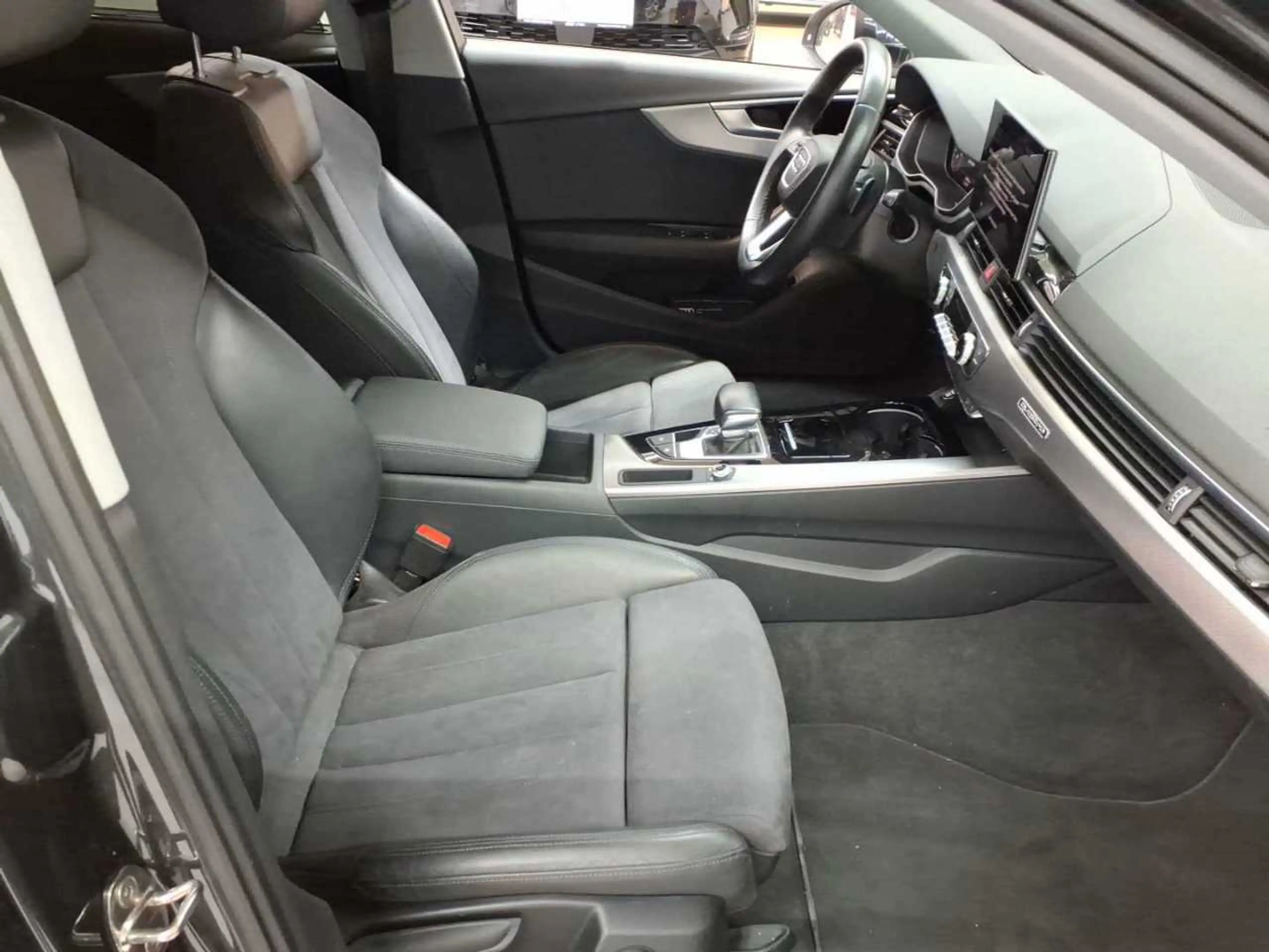 Audi A4 allroad A4 allroad quattro 45 TFSI S tronic AHK — photo 8
