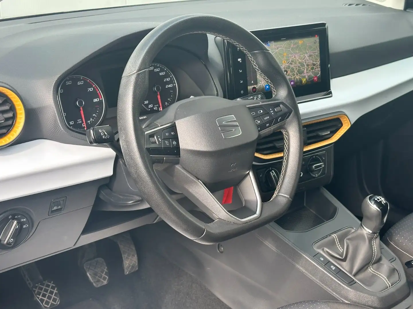 SEAT Ibiza 1.0 TSI "Style" LED NAVI SZH ALU Noir - 2