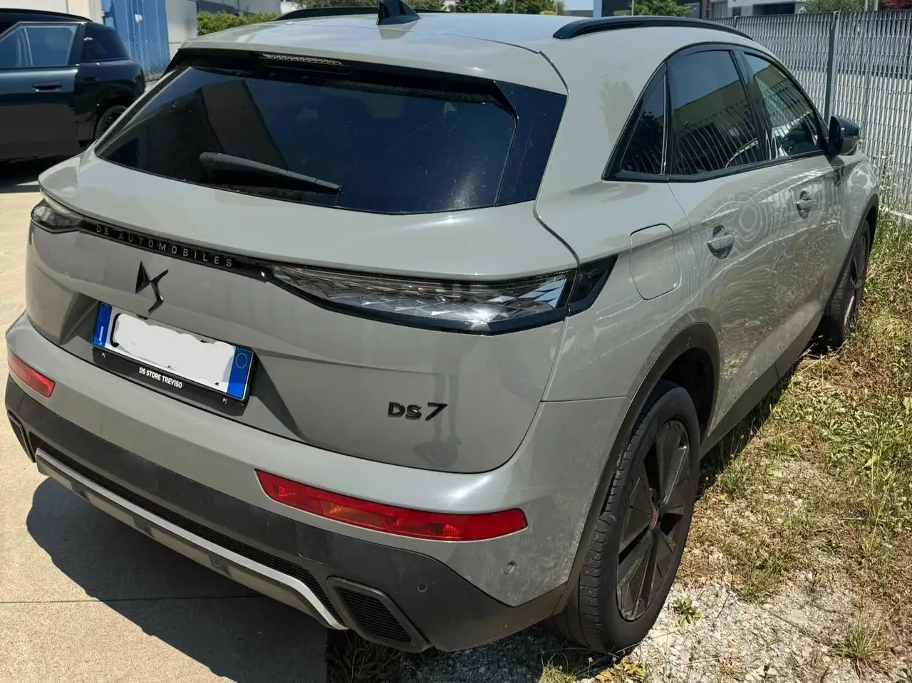 DS Automobiles DS 7 Crossback 2024