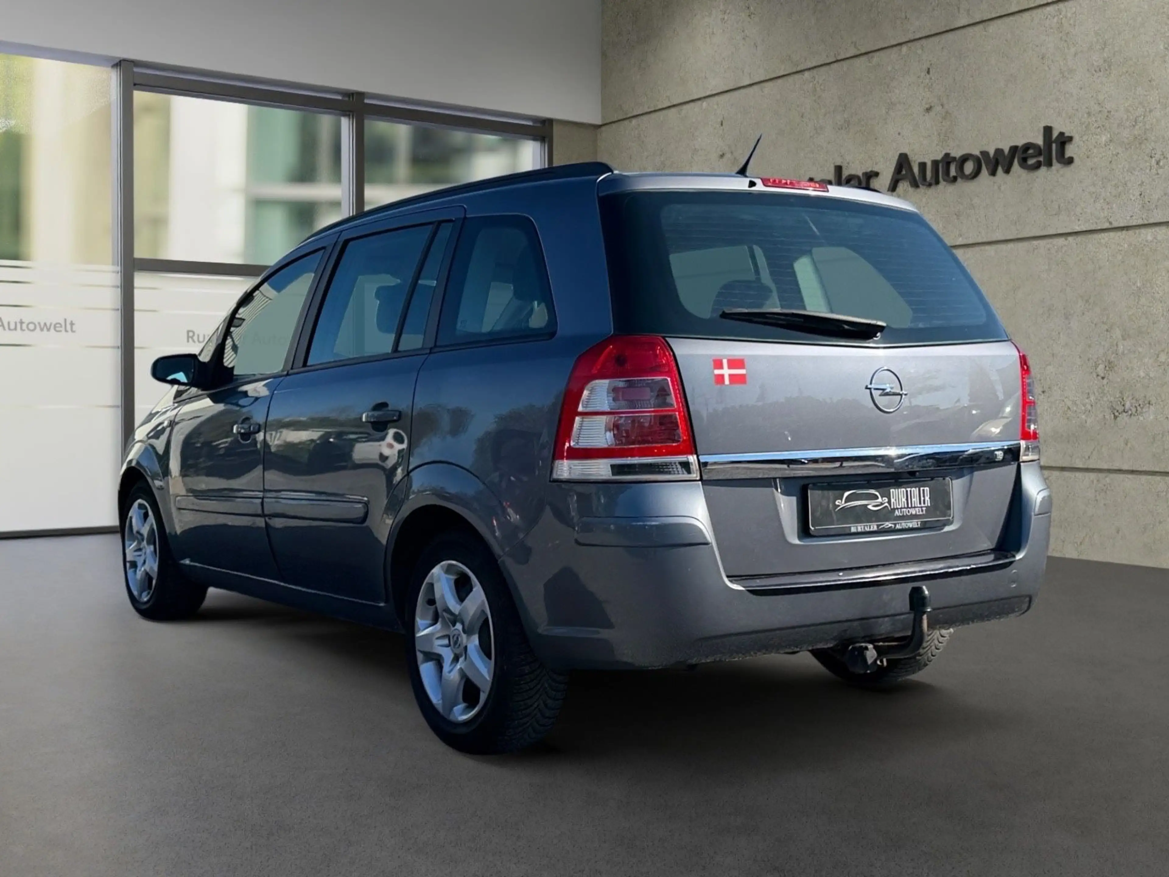 Opel Zafira B Basis *AUTOM.*KLIMA*7-SITZ.*SHZ*AHK*TÜV — photo 3
