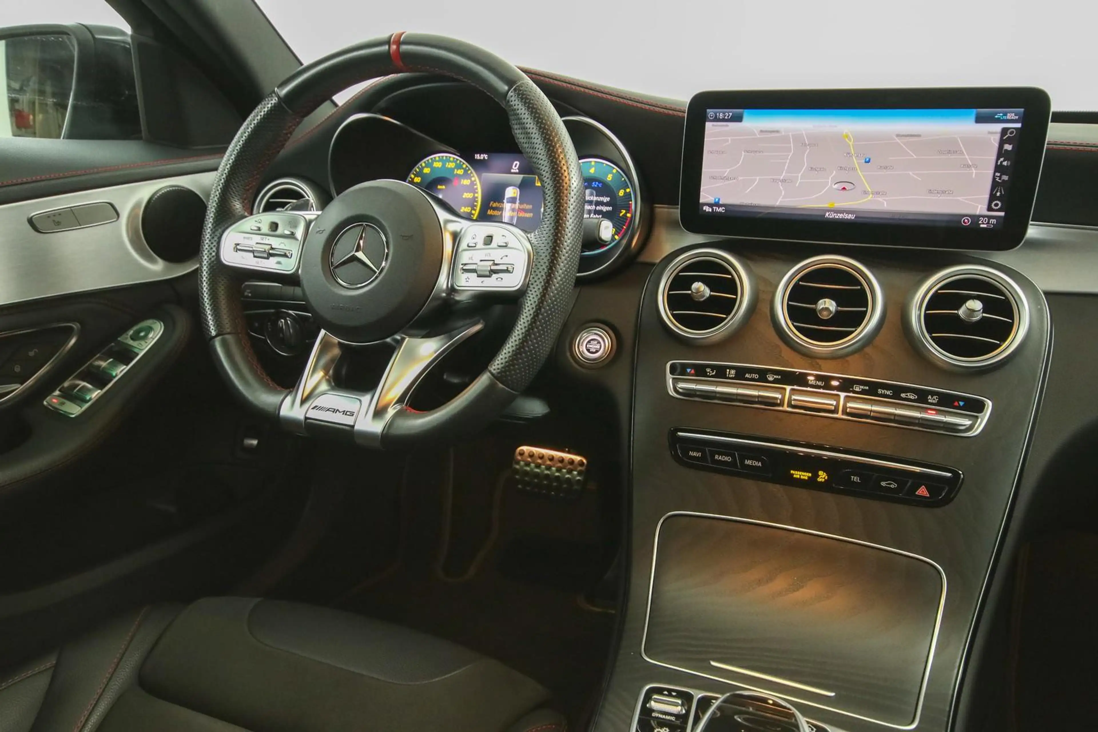 Mercedes-Benz C 43 AMG C 43 T AMG 4Matic Distronic Kamera virtual — photo 9