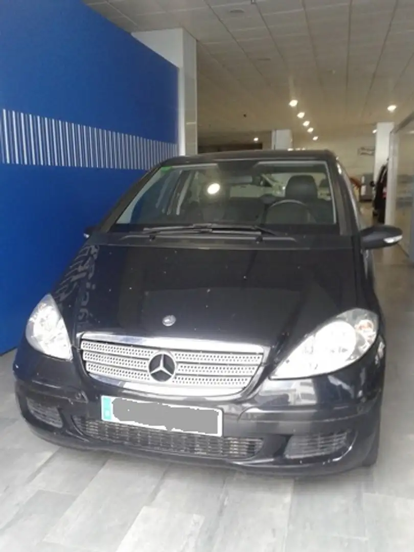 Mercedes-Benz A 150 Avantgarde Aut. Negru - 1