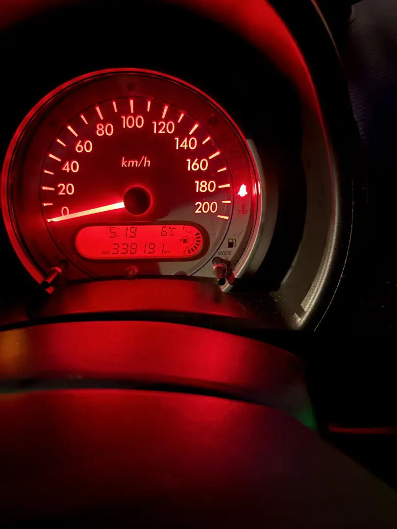 Suzuki Splash 1.0 Base Rosso - 1