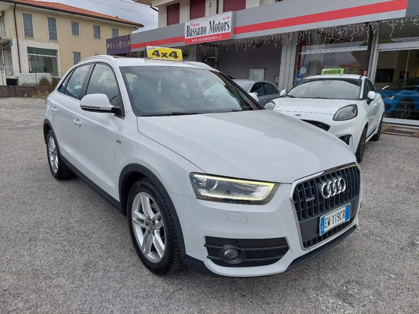 Audi Q3 2.0 TDI quattro S- Tronic - S Line Edition Bianco - 1