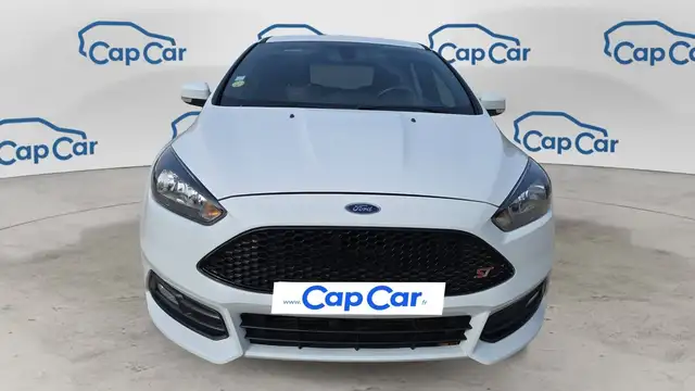 Ford Focus view 5