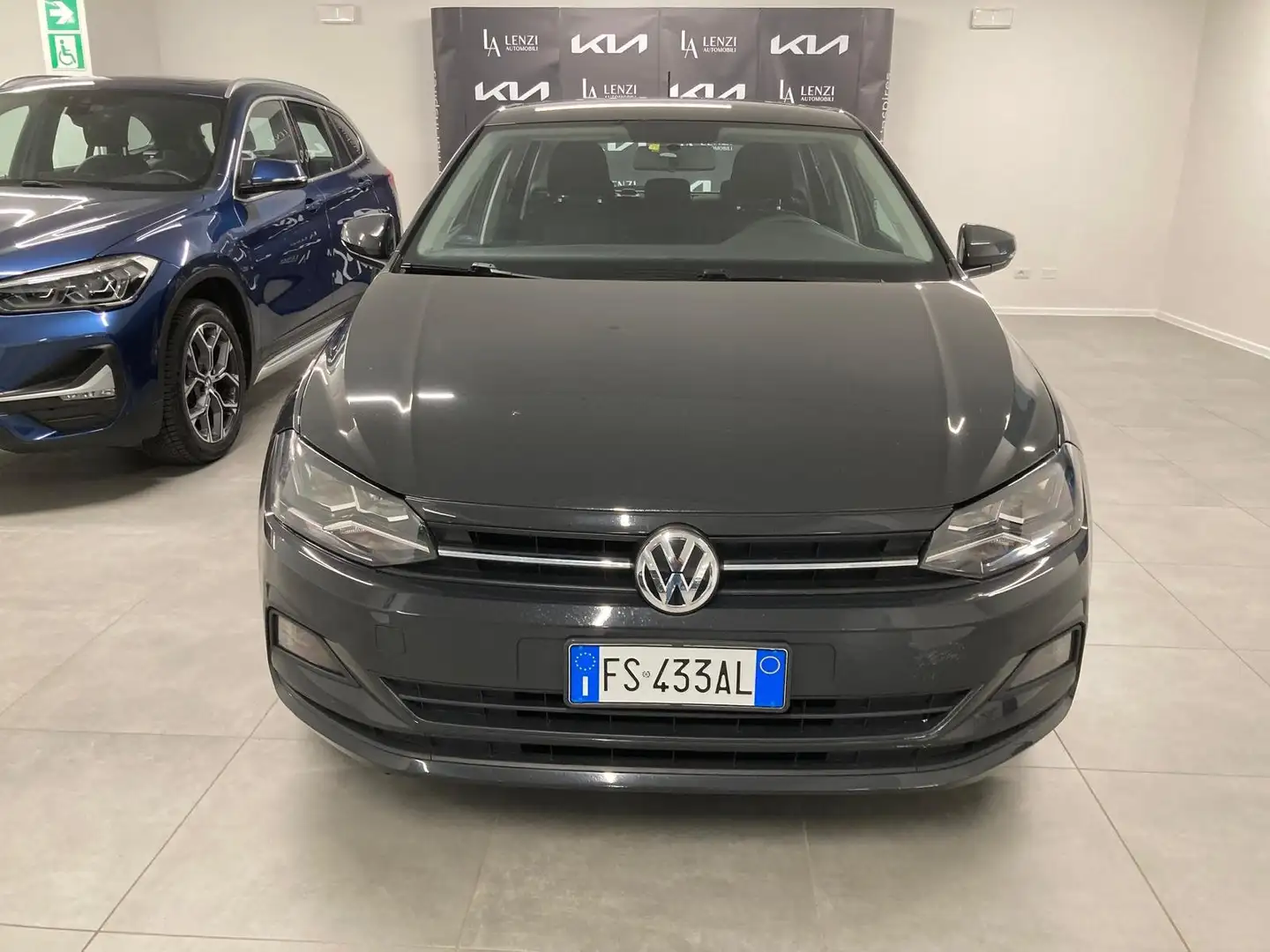 Volkswagen Polo Polo VI 2017 5p 1.0 evo Comfortline 65cv Gris - 1