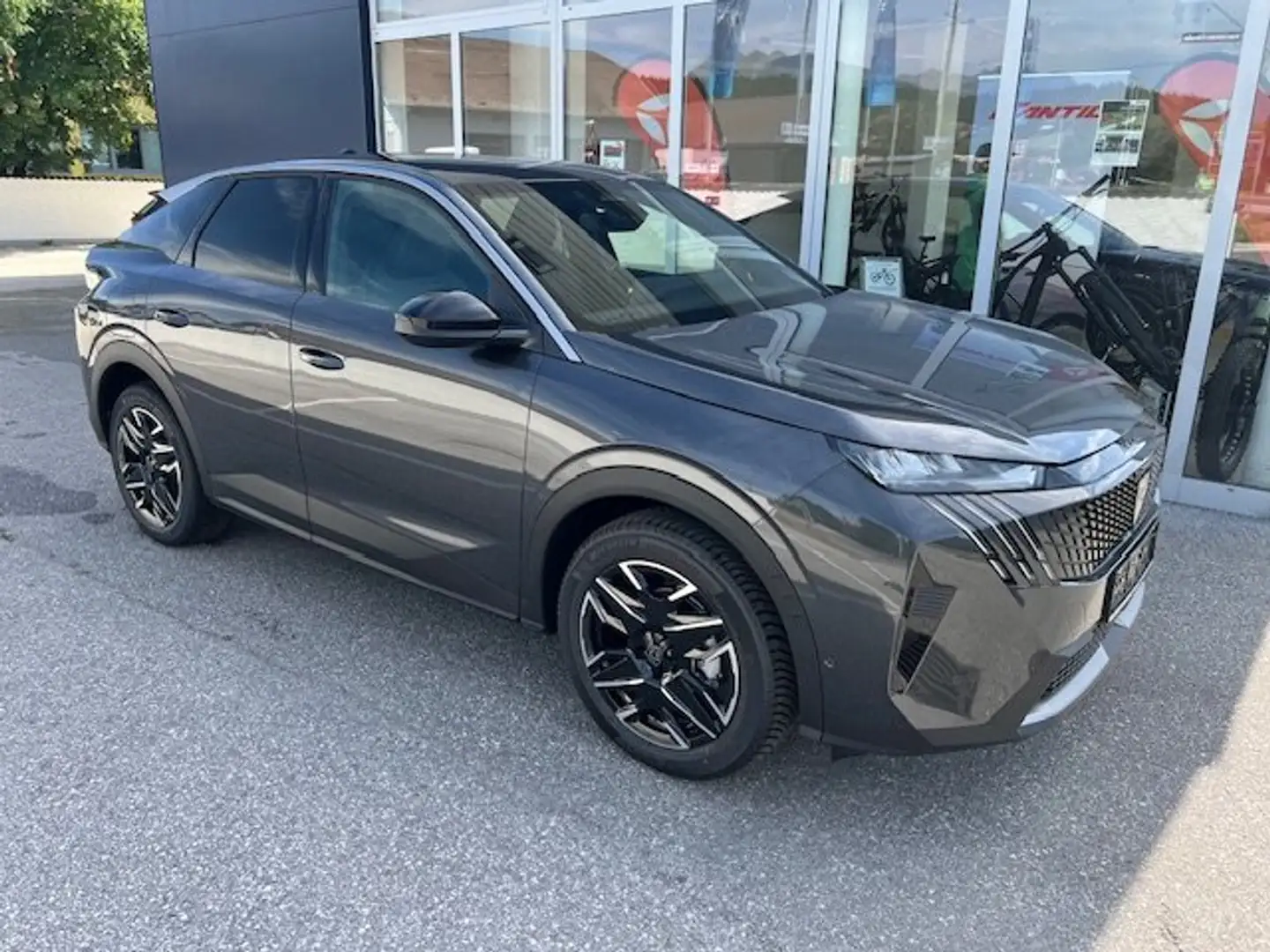 Peugeot 3008 Allure Hybrid 145 e-DCS6 Grigio - 1