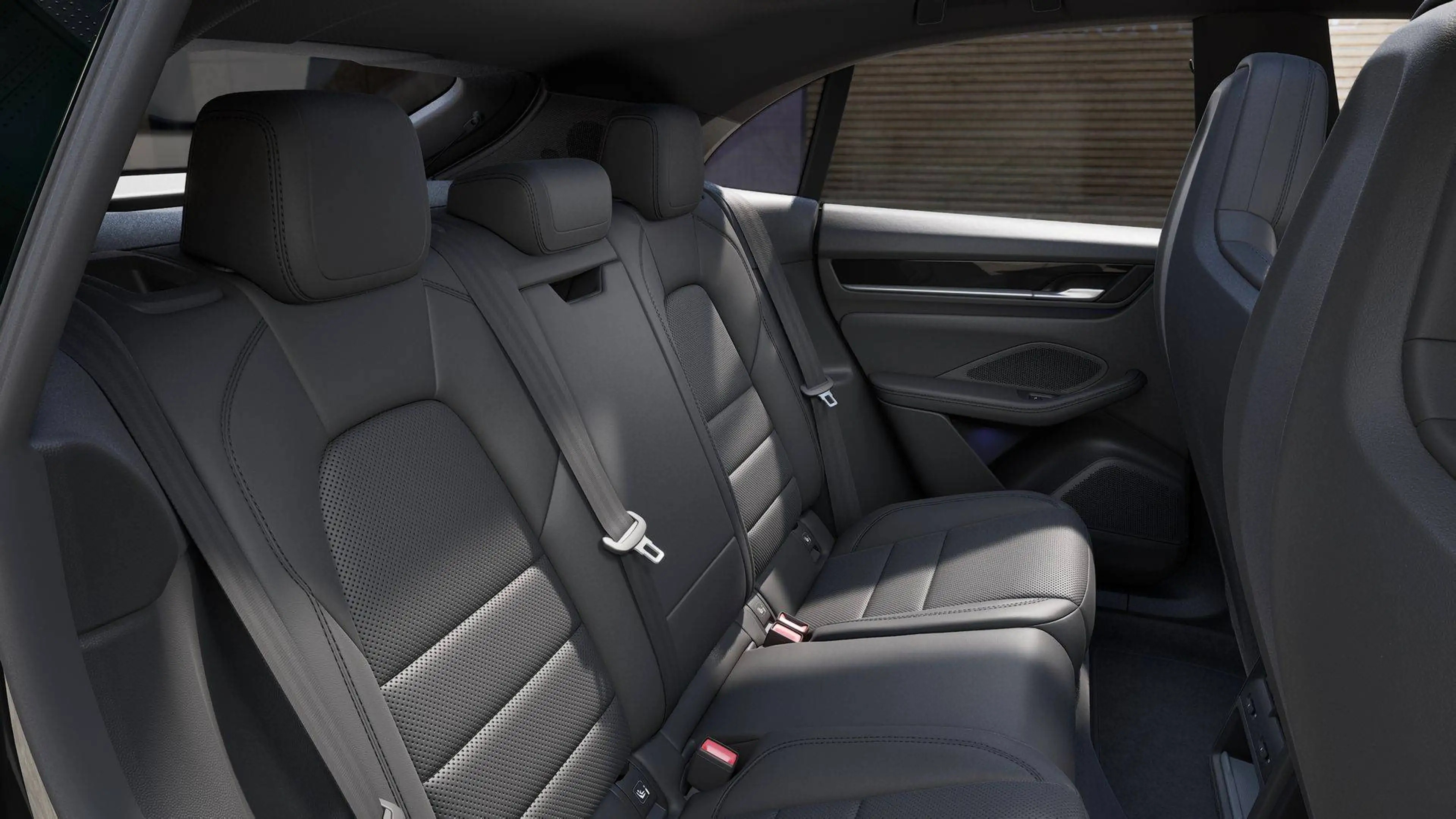 Porsche Macan 4 EV 21inch/Sportzetels/Innodrive/Bose/Luchtvering — photo 9