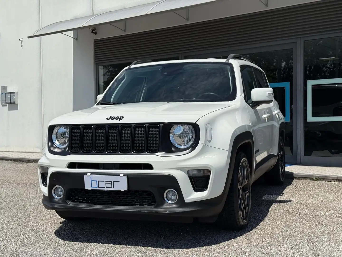 Jeep Renegade 1.6 mjt Night Eagle 2wd 120cv ddct Blanc - 2