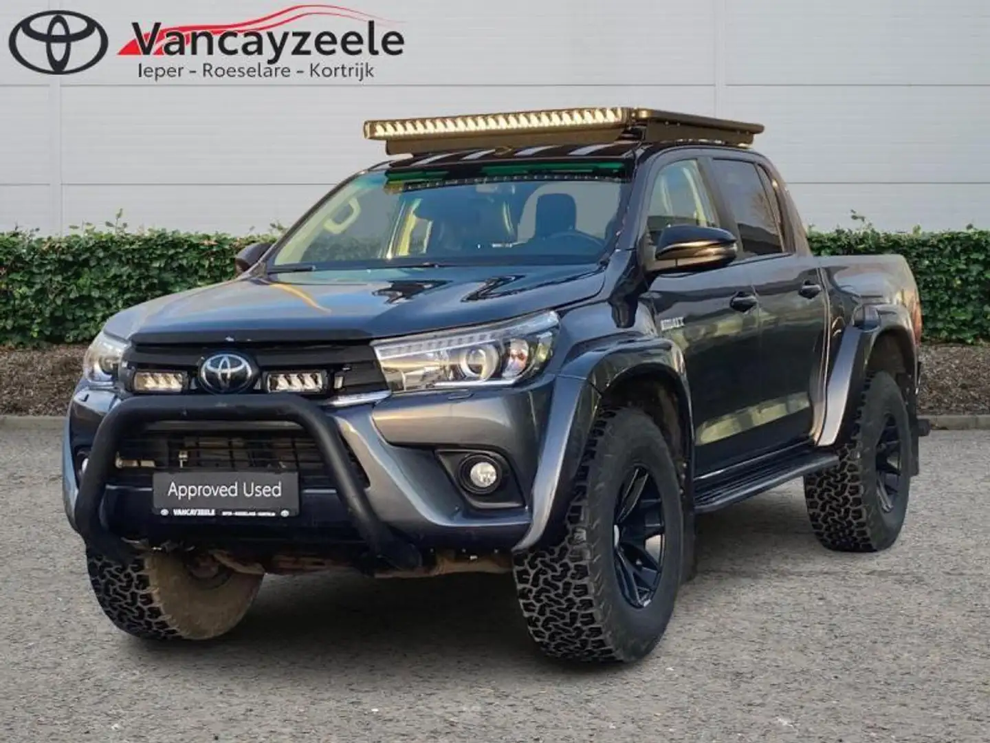 Toyota Hilux Lounge+arctic truck 37190 + BTW Gris - 1