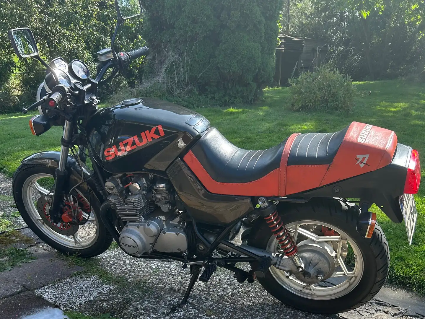 Suzuki GS 650 GS650G Katana Schwarz - 2