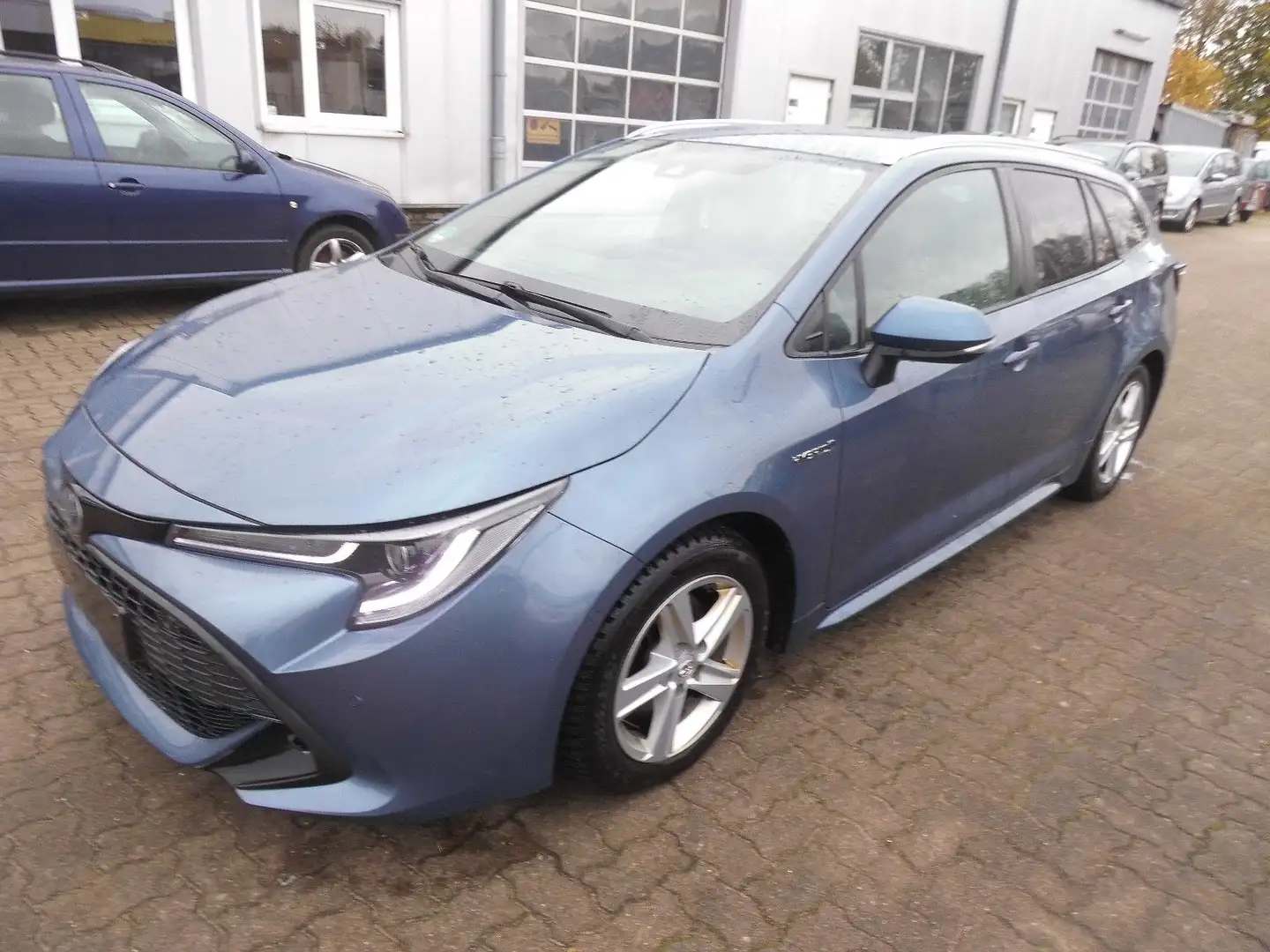 Toyota Corolla Touring Sports Hybrid Club 1.Hand Blau - 2