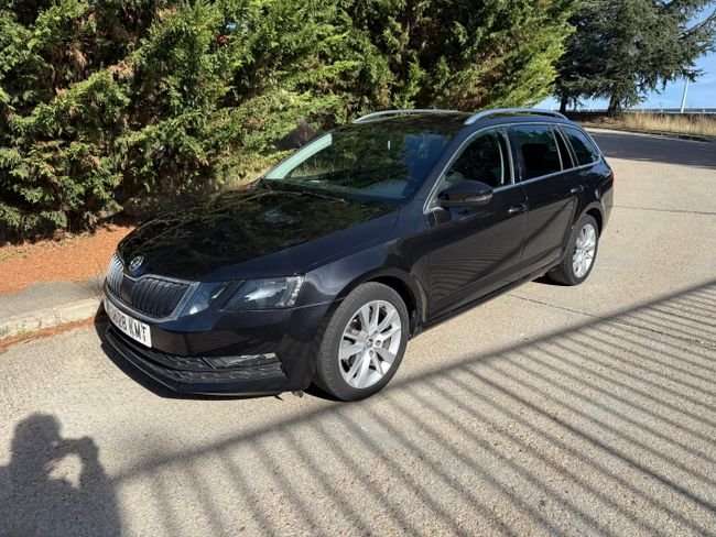 Skoda Octavia 1.6 TDI - foto 1