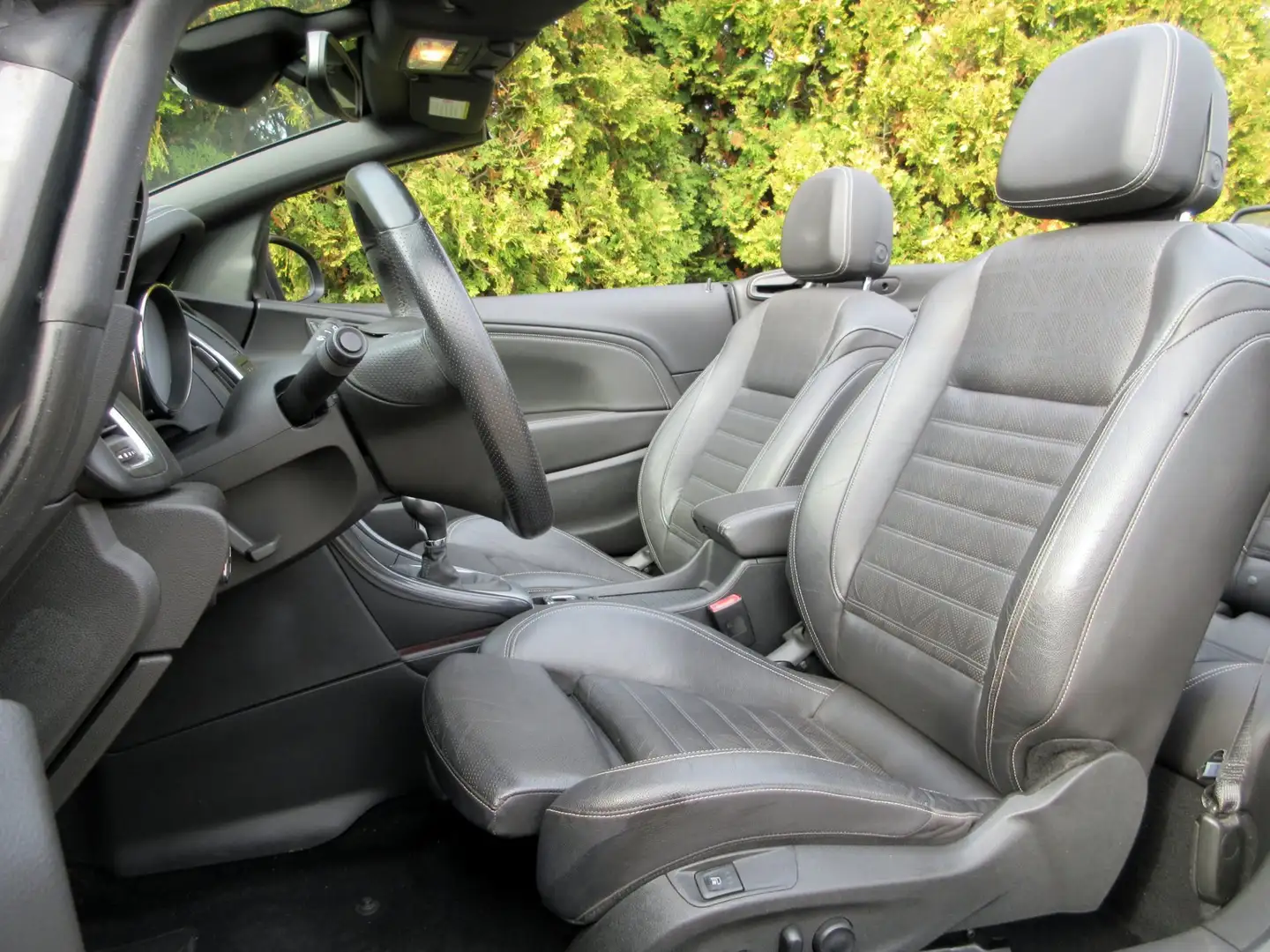 Opel Cascada 1.4 Turbo ecoFLEX Cosmo *Leder*Navi* Gris - 2