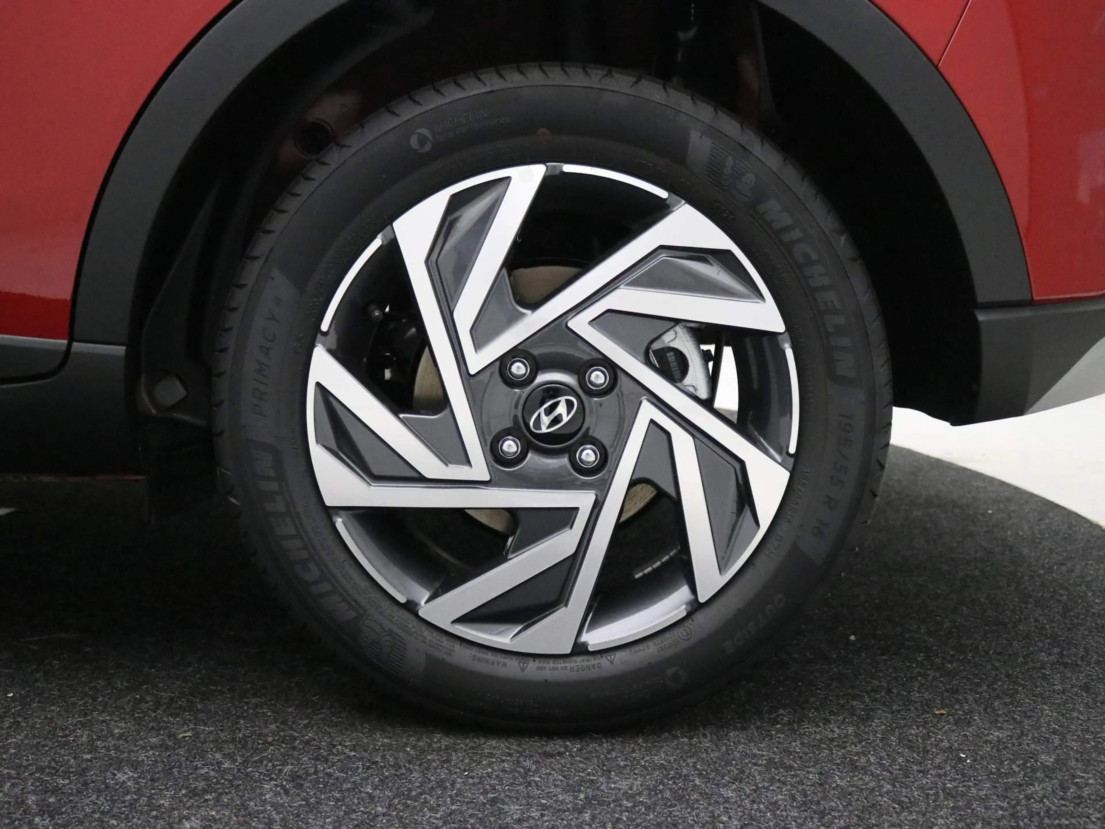 Hyundai BAYON 1.0 T-GDI Comfort / Navigatie / Achteruitrijcamera — photo 13