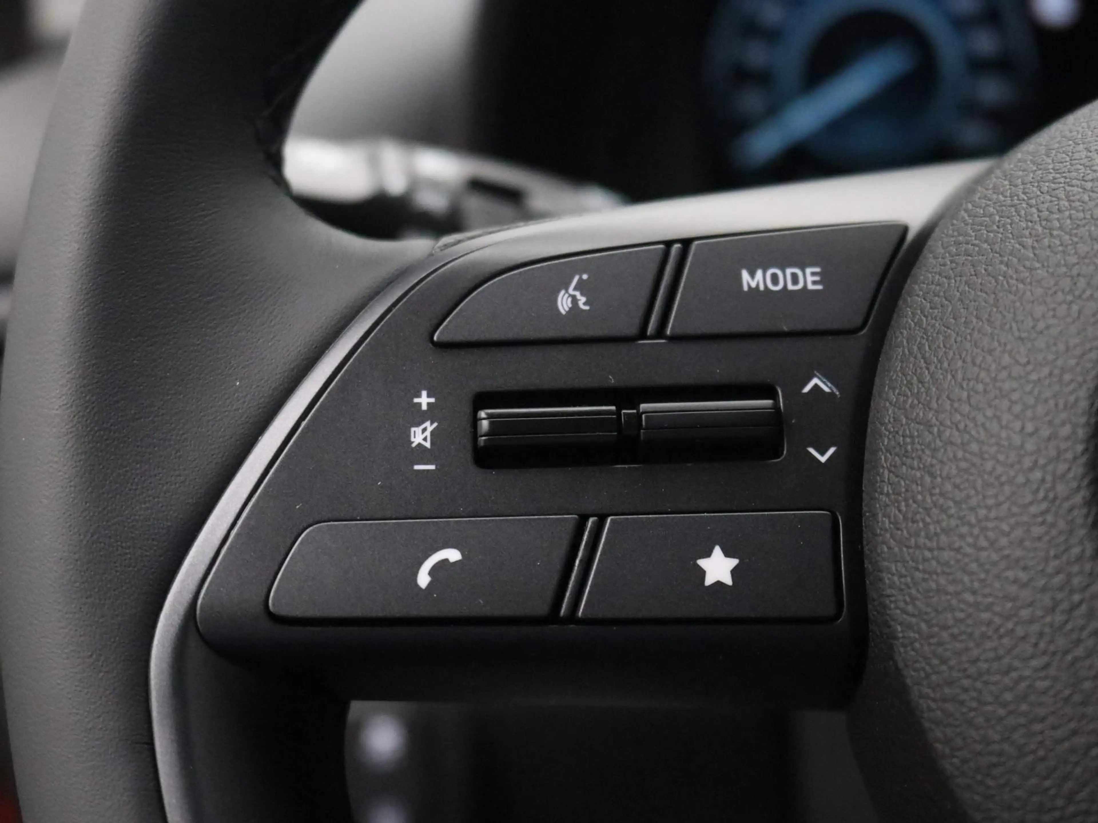 Hyundai BAYON 1.0 T-GDI Comfort / Navigatie / Achteruitrijcamera — photo 39