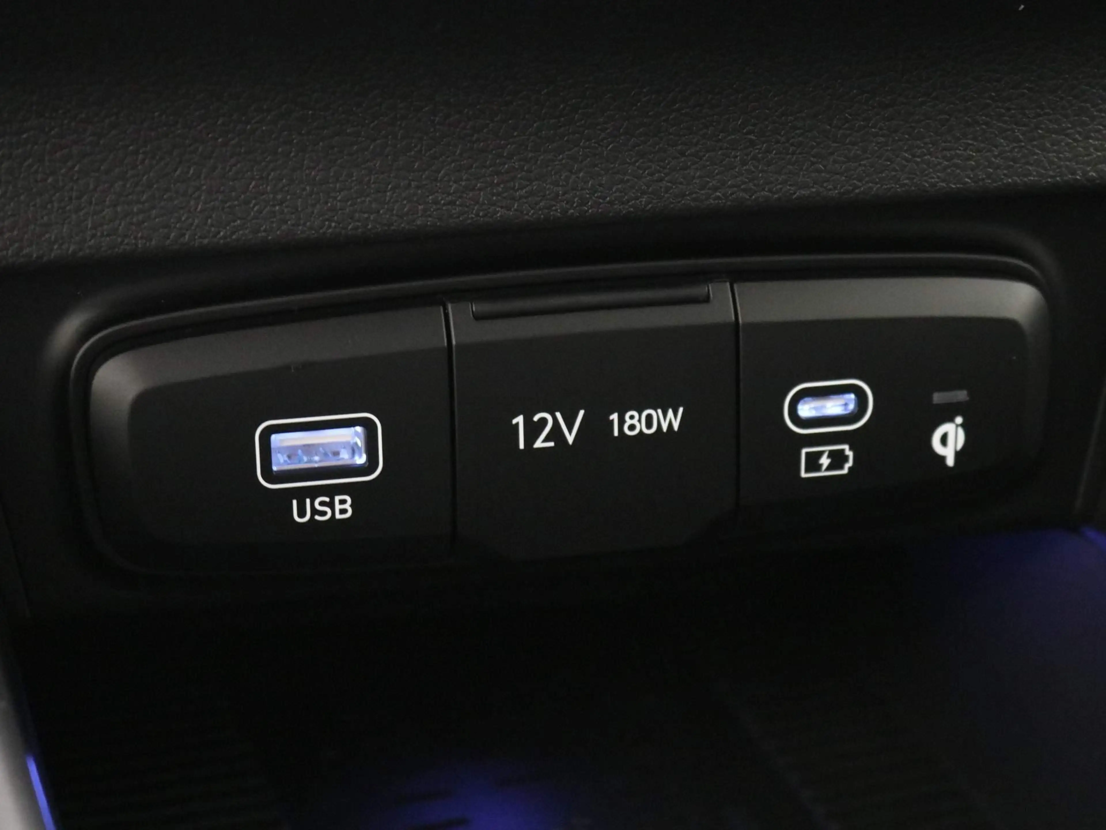 Hyundai BAYON 1.0 T-GDI Comfort / Navigatie / Achteruitrijcamera — photo 42