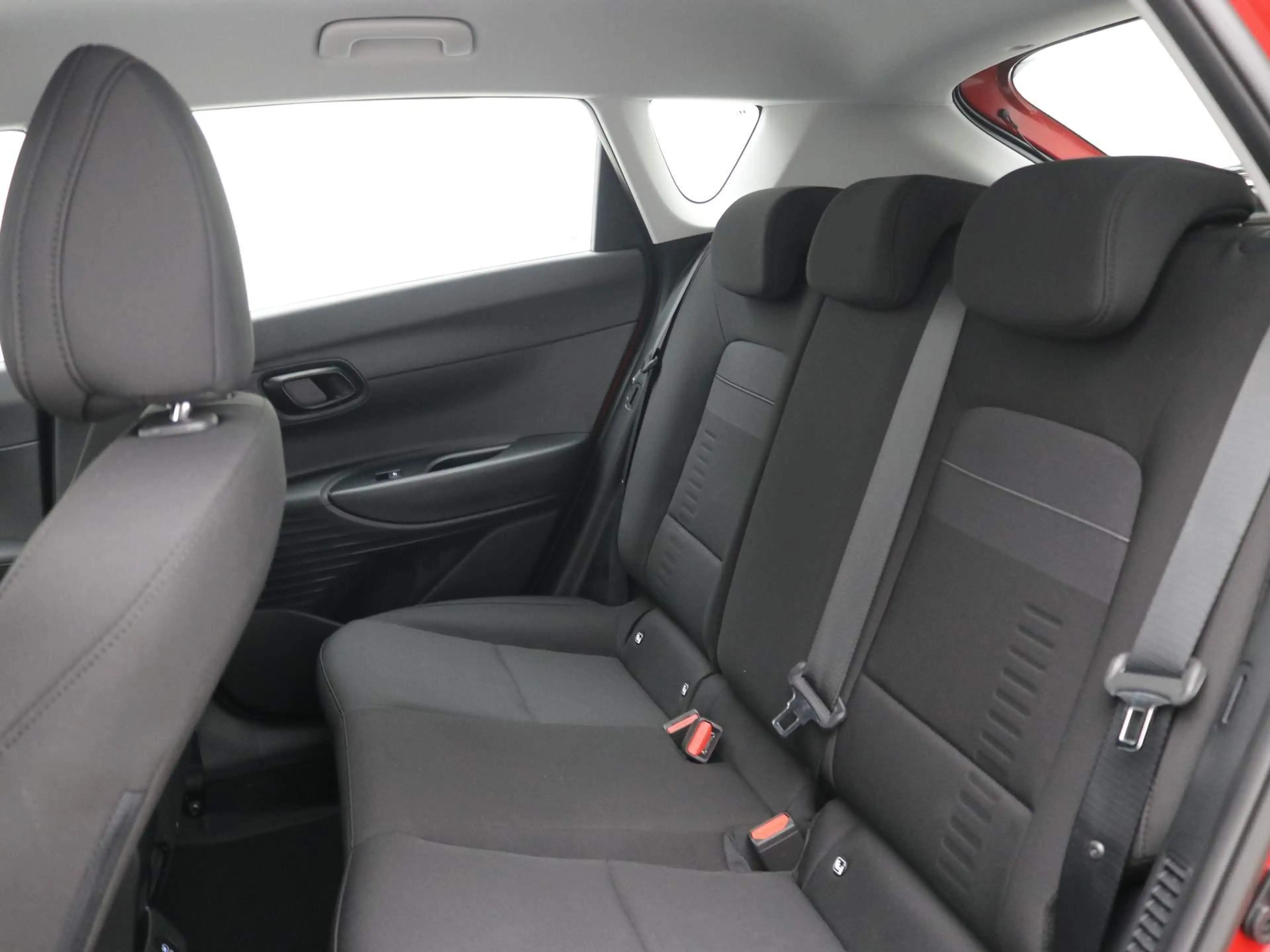 Hyundai BAYON 1.0 T-GDI Comfort / Navigatie / Achteruitrijcamera — photo 7