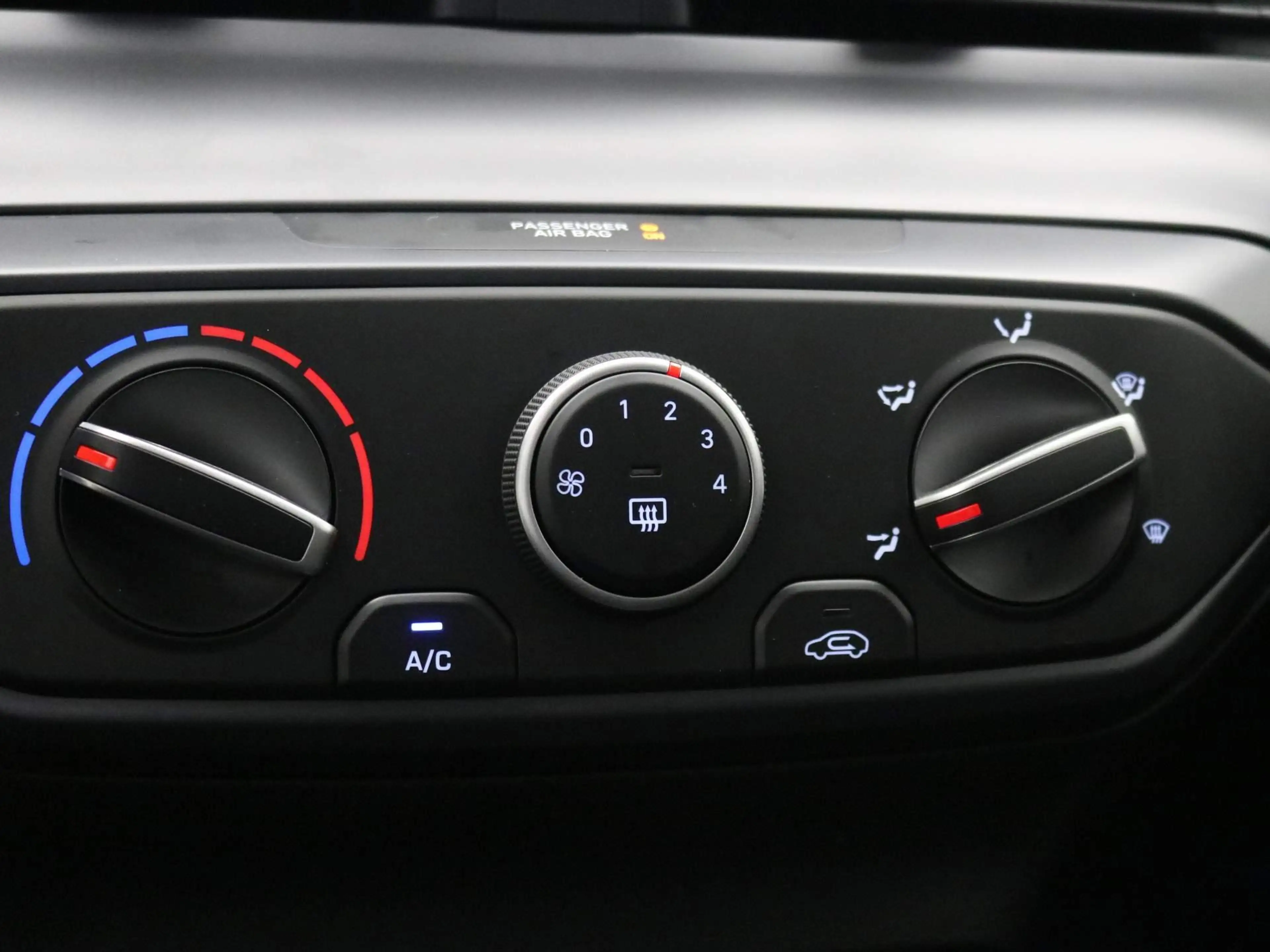 Hyundai BAYON 1.0 T-GDI Comfort / Navigatie / Achteruitrijcamera — photo 43