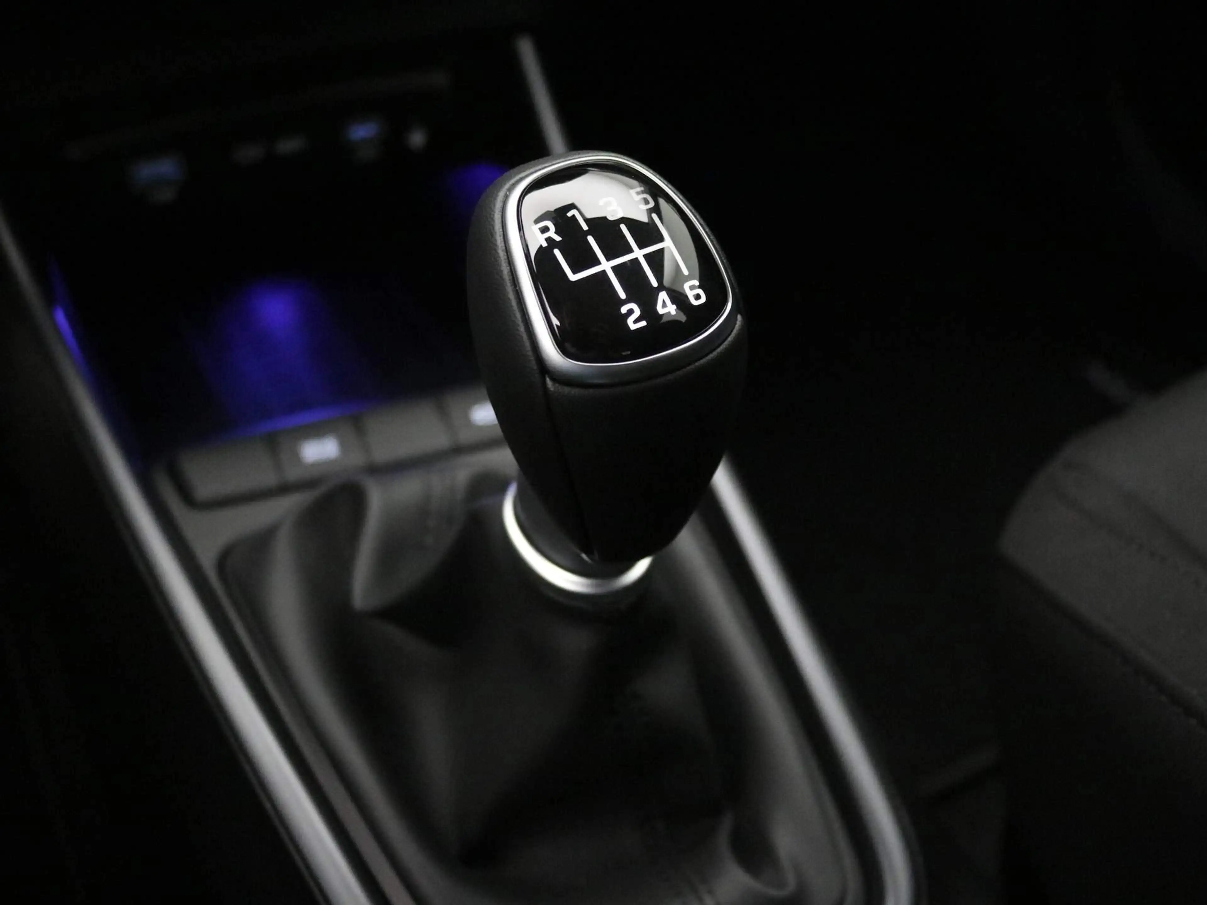 Hyundai BAYON 1.0 T-GDI Comfort / Navigatie / Achteruitrijcamera — photo 16