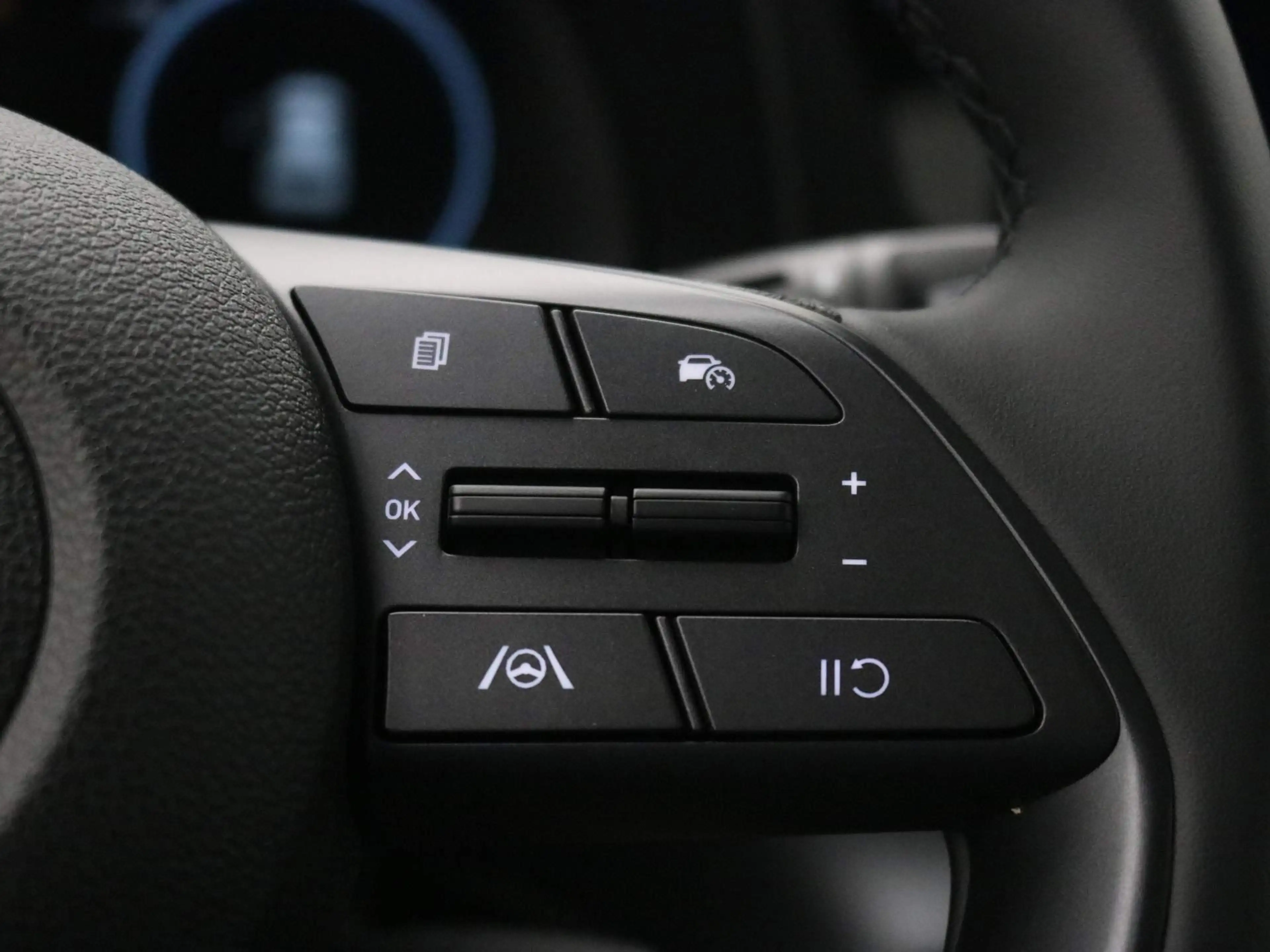Hyundai BAYON 1.0 T-GDI Comfort / Navigatie / Achteruitrijcamera — photo 40