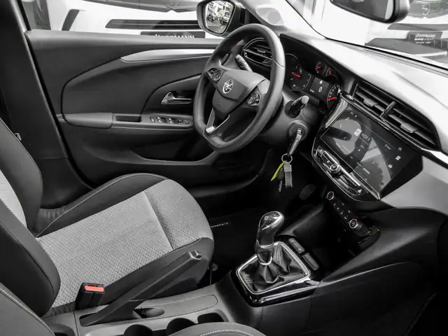 Opel Corsa view 4