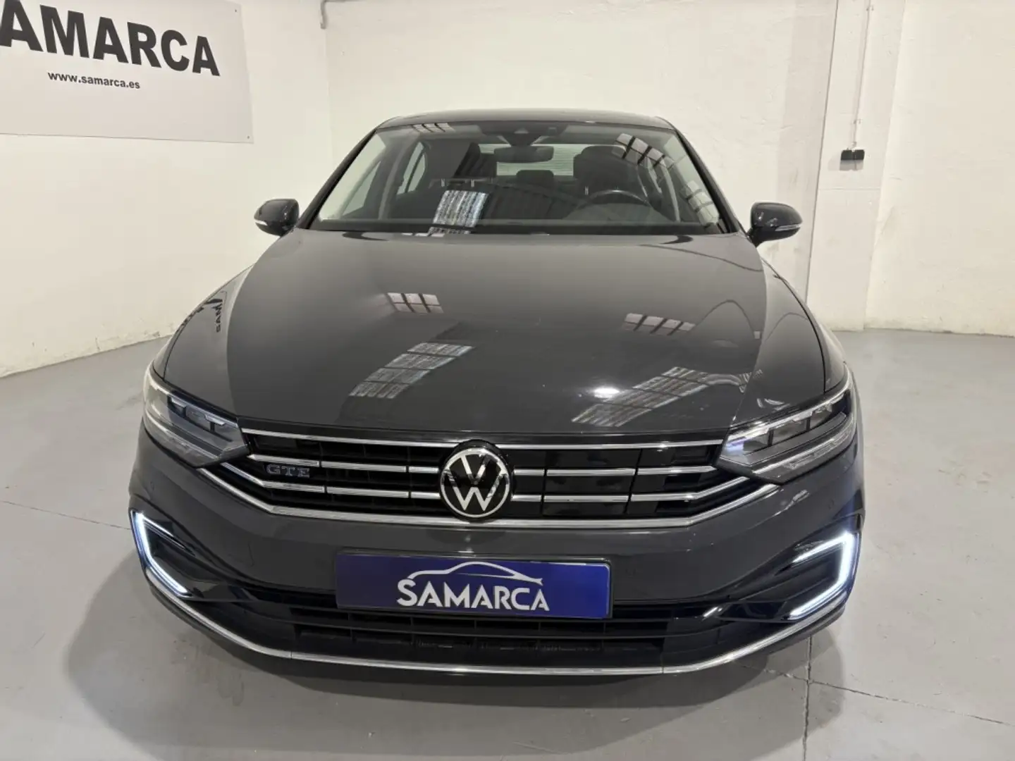 Volkswagen Passat GTE 1.4 TSI e-Power - 2